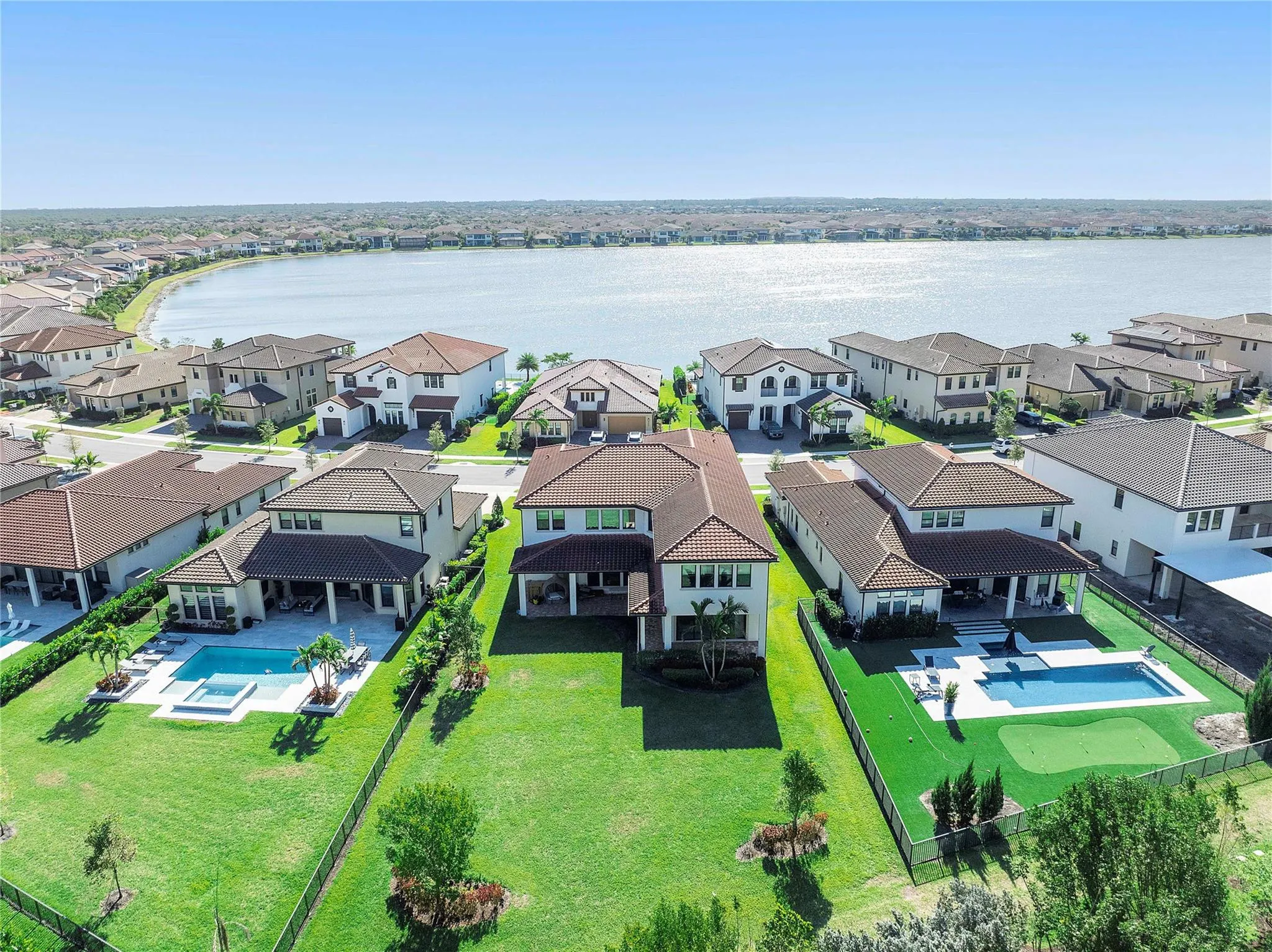 9245 W Parkland Bay Trail