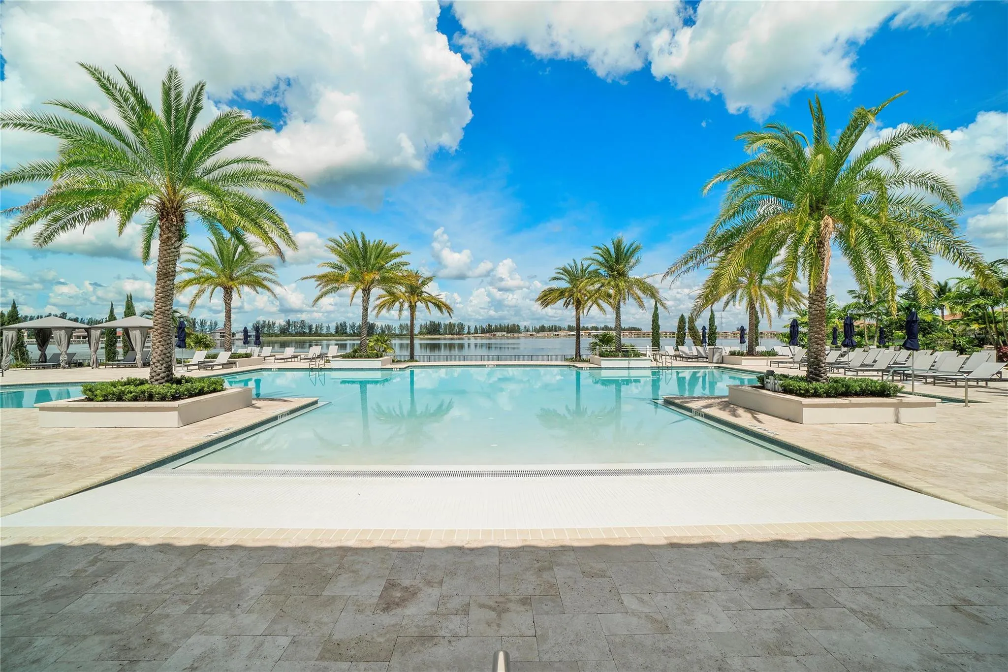 9245 W Parkland Bay Trail
