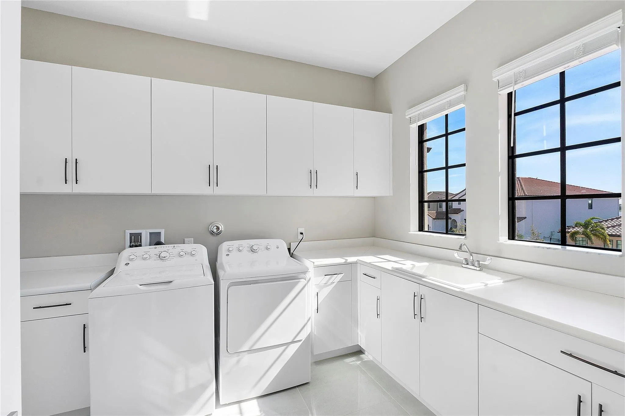 9245 W Parkland Bay Trail