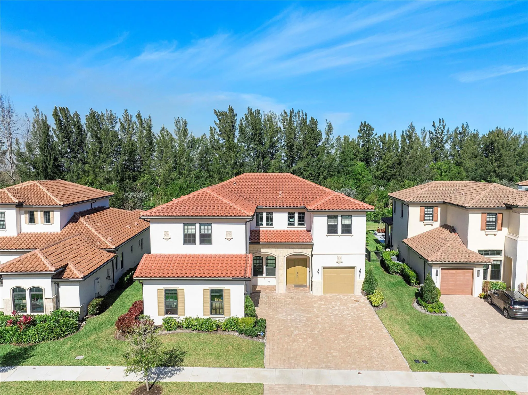 9245 W Parkland Bay Trail