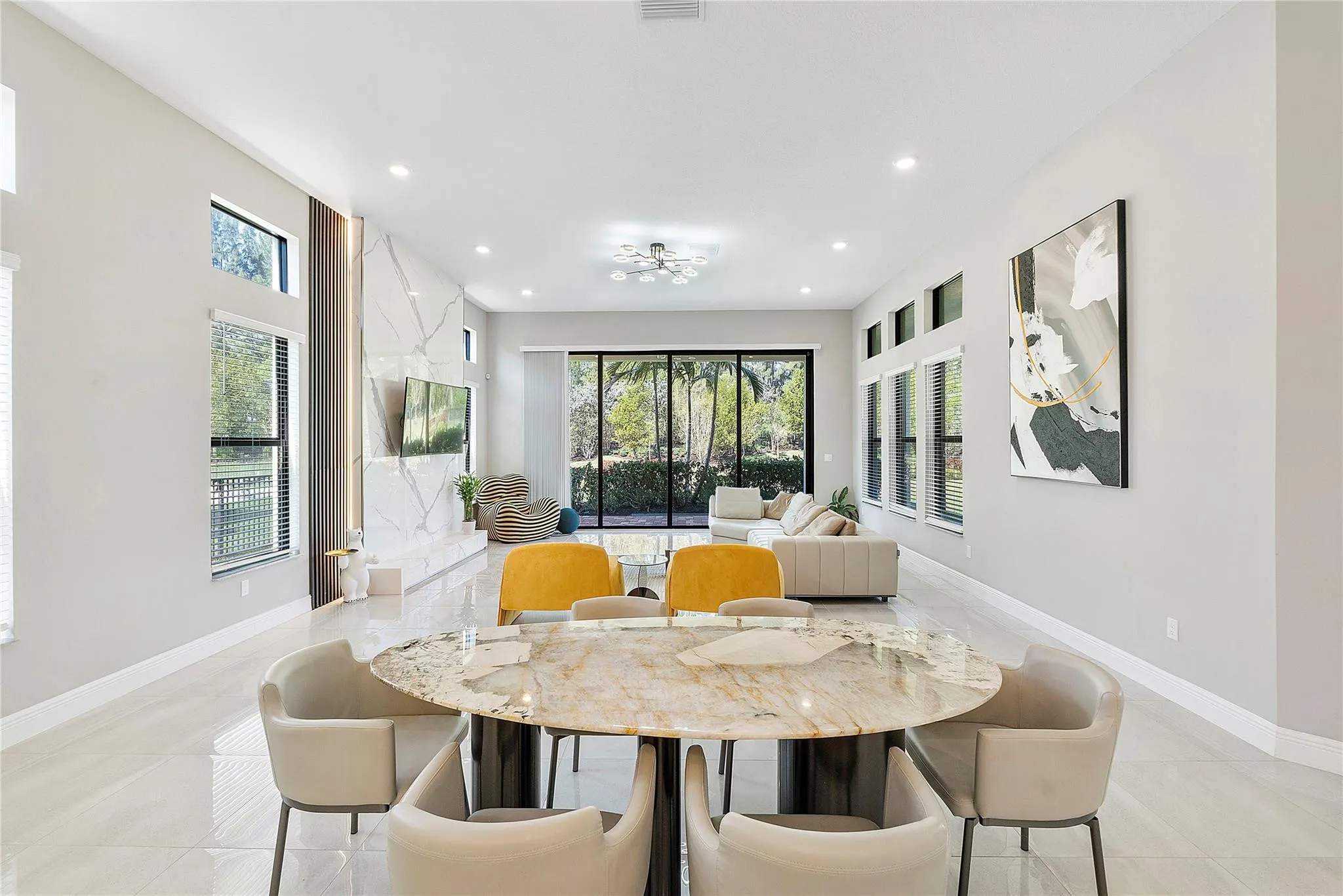 9245 W Parkland Bay Trail