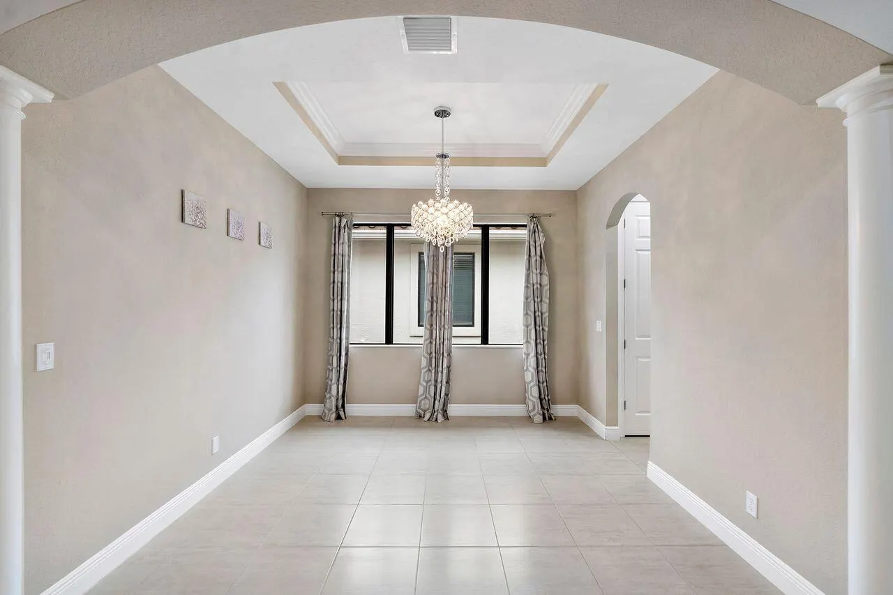 8231 Canopy Terrace