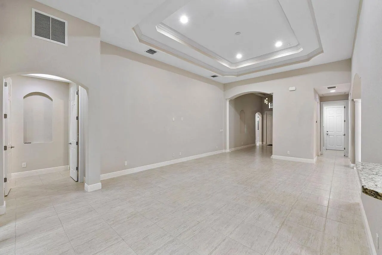 8231 Canopy Terrace