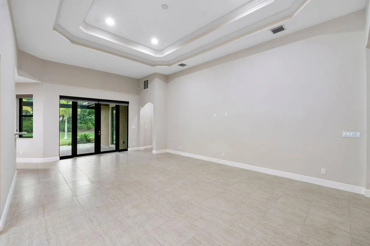 8231 Canopy Terrace