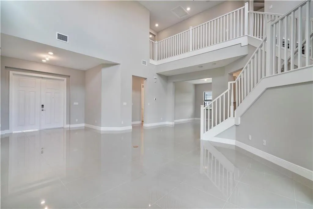 12135 E Baypoint Circle