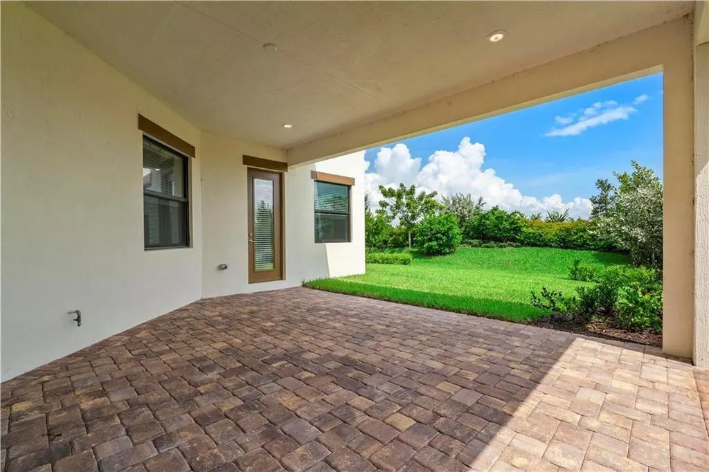 12135 E Baypoint Circle