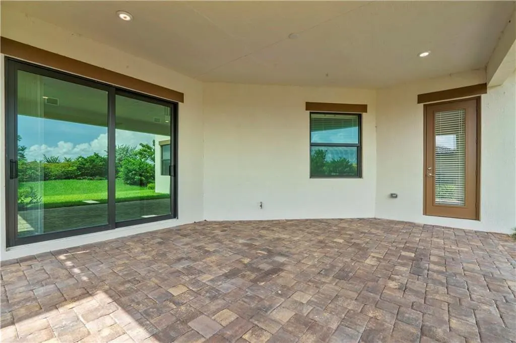 12135 E Baypoint Circle