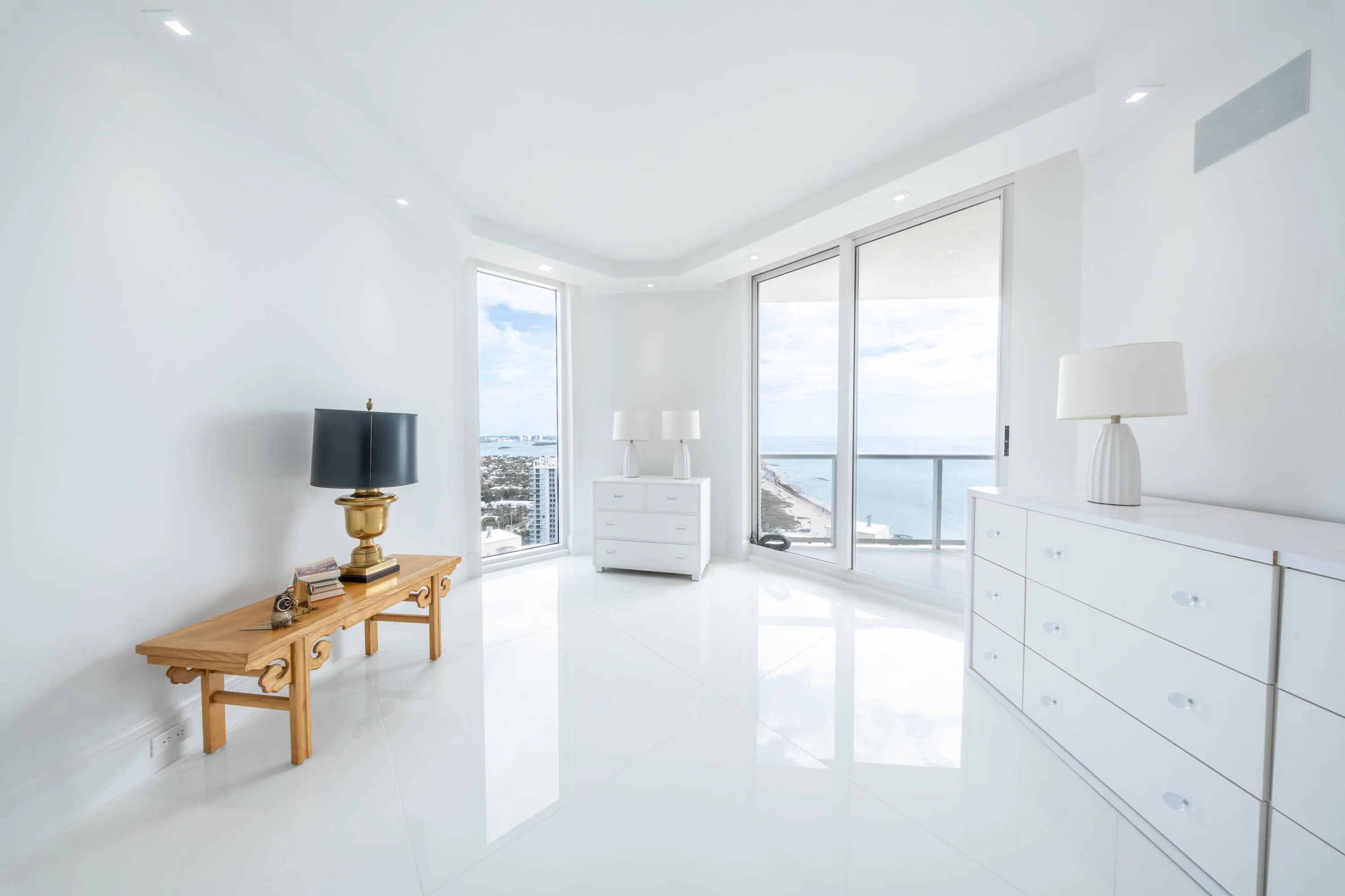 2700 N Ocean Drive #2501a
