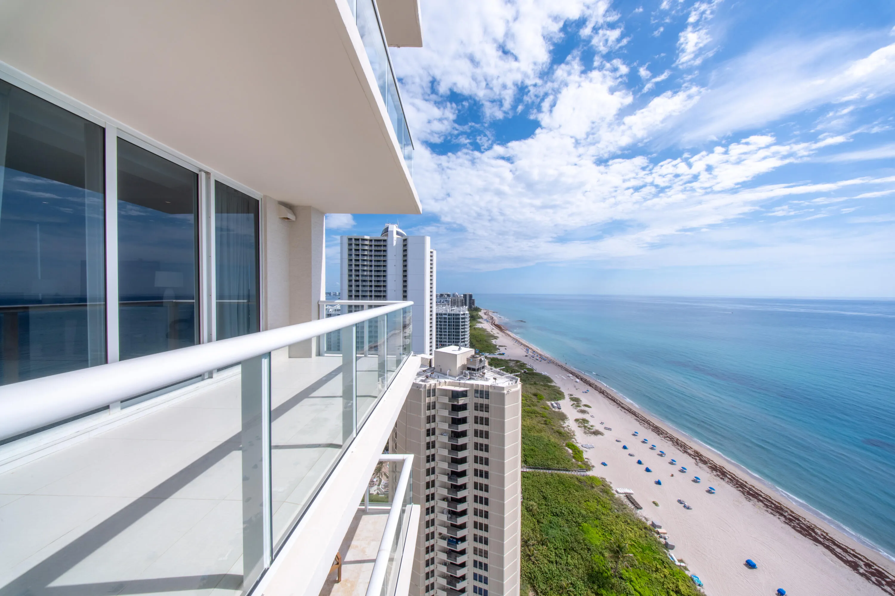 2700 N Ocean Drive #2501a