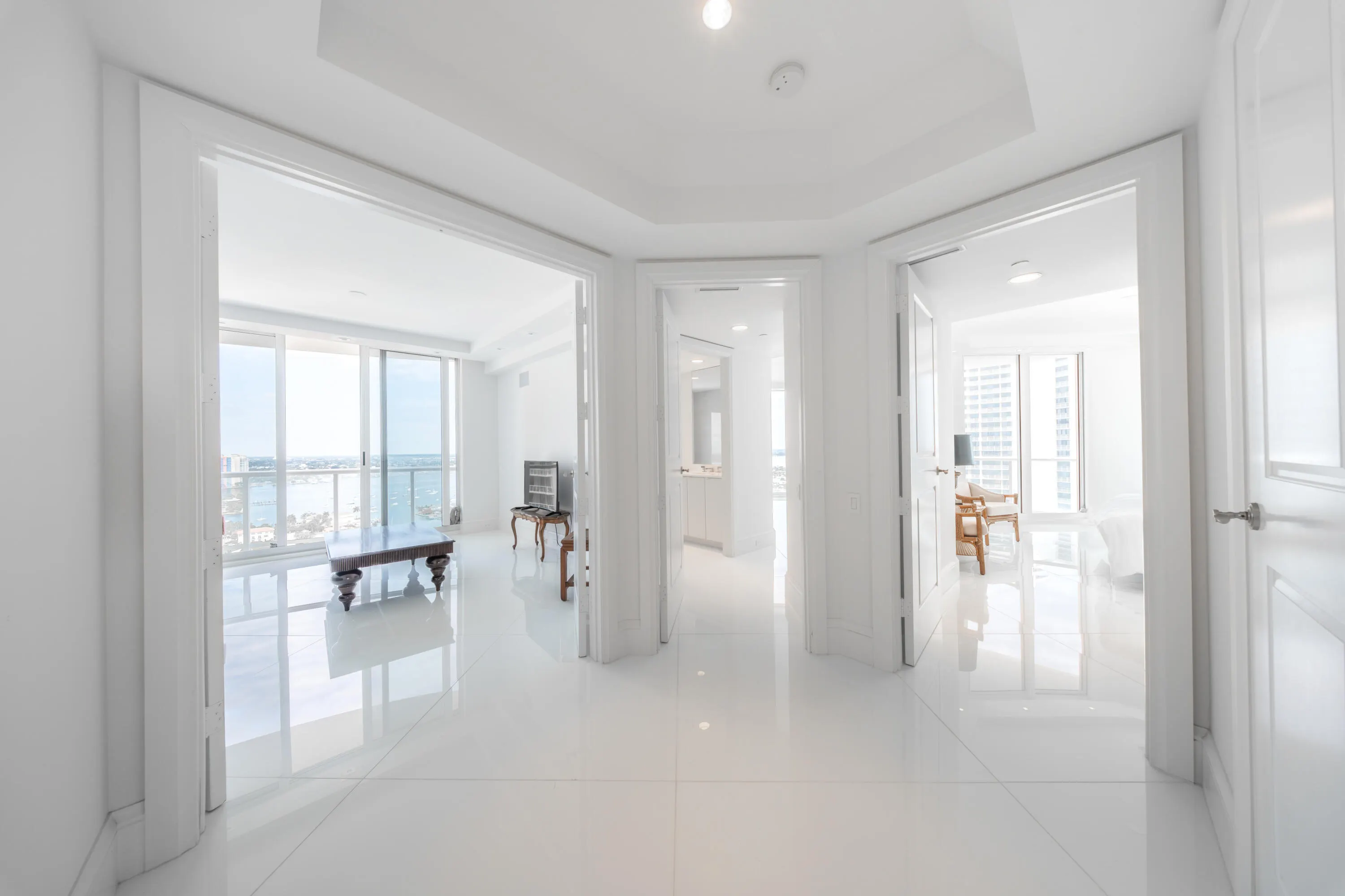 2700 N Ocean Drive #2501a