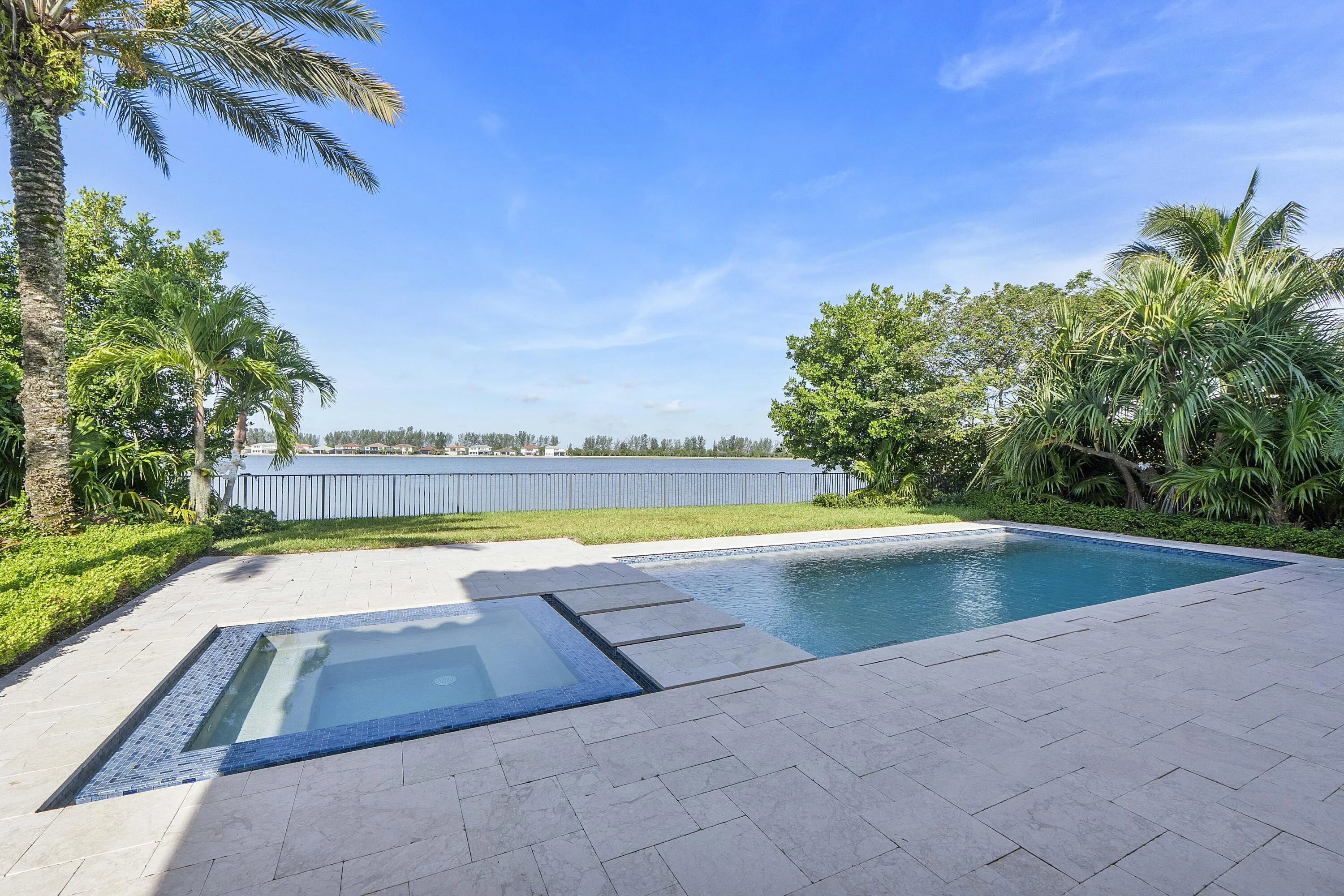 8685 Parkland Bay Drive