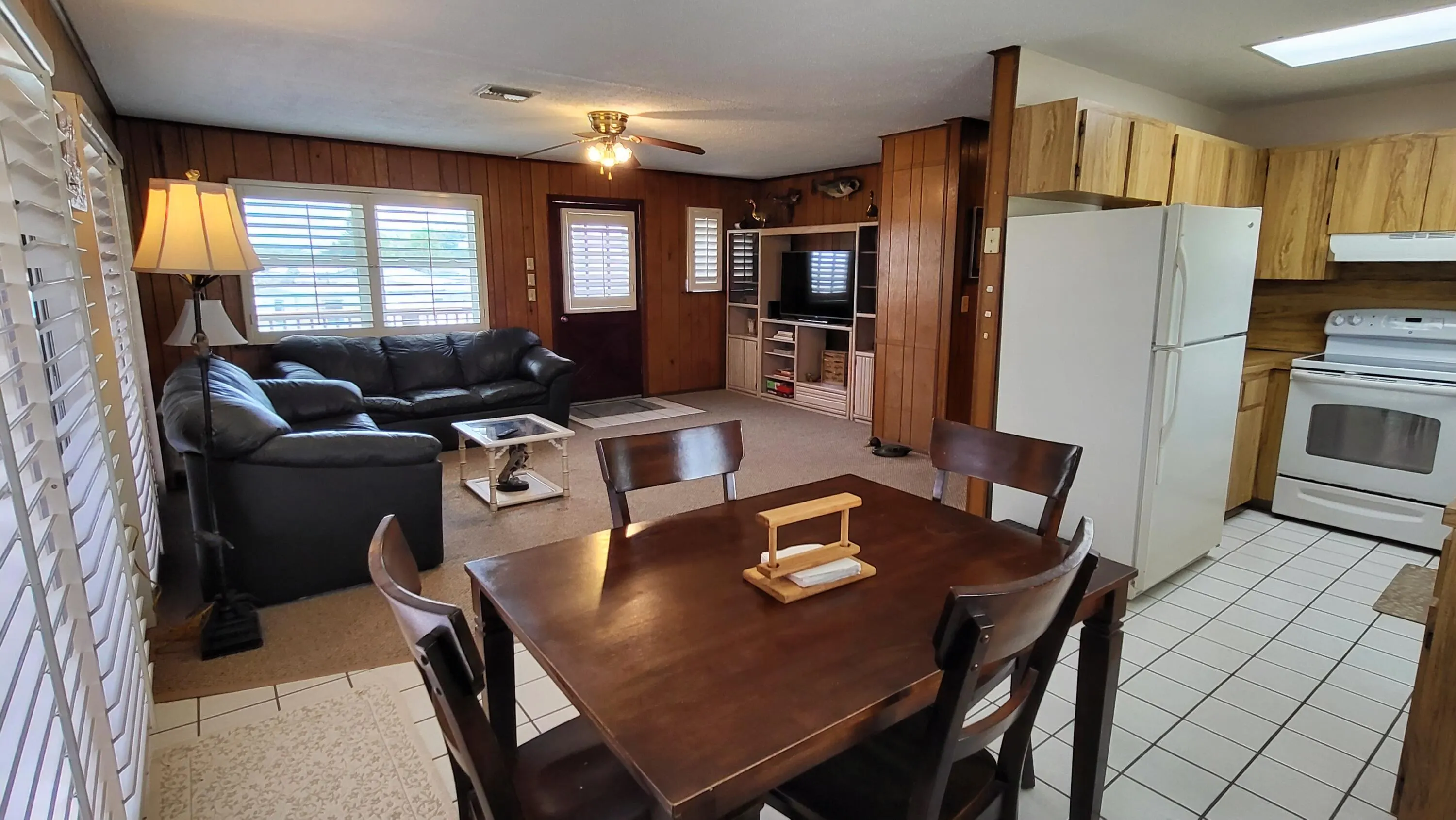 1065 Peach Lane