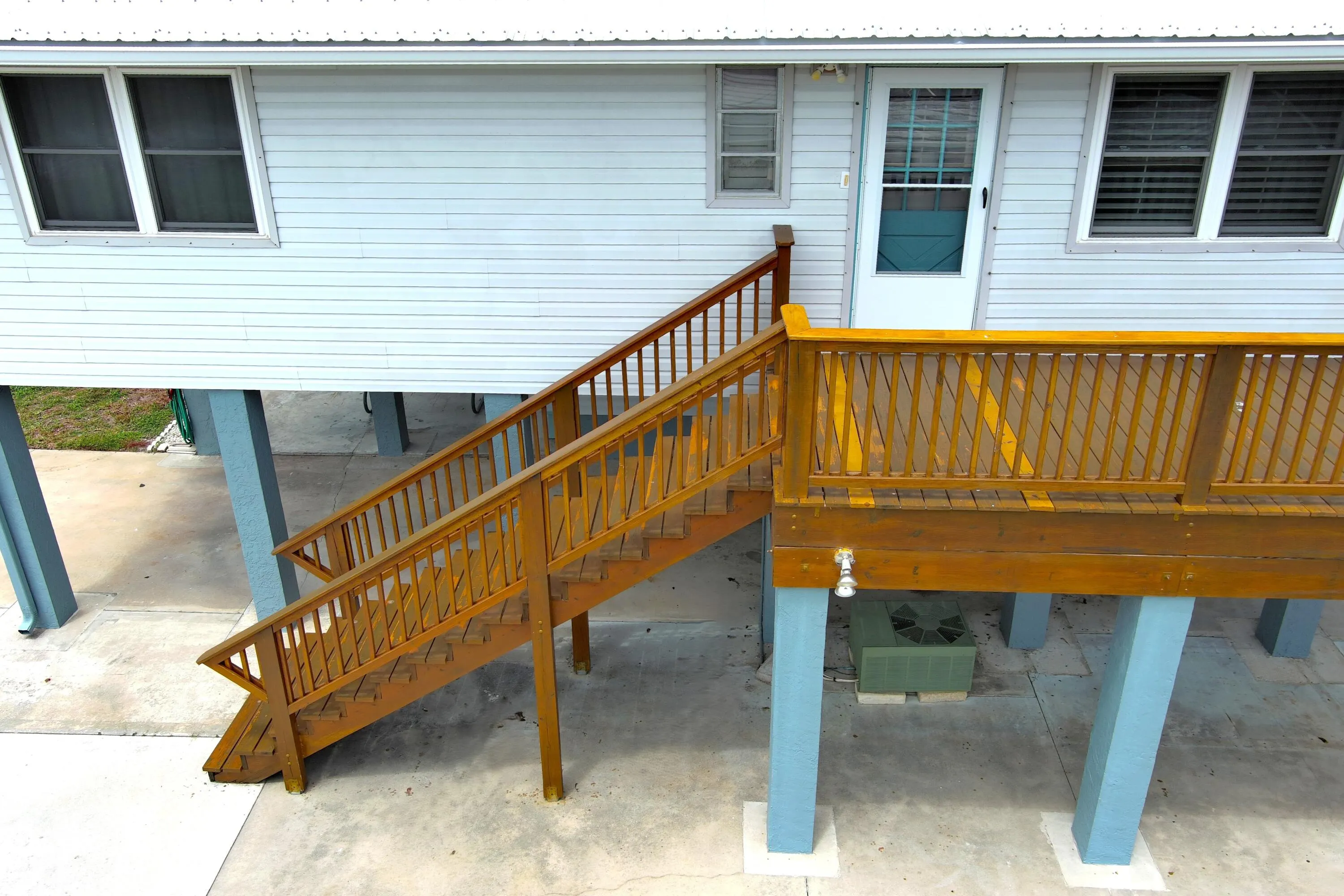 1065 Peach Lane