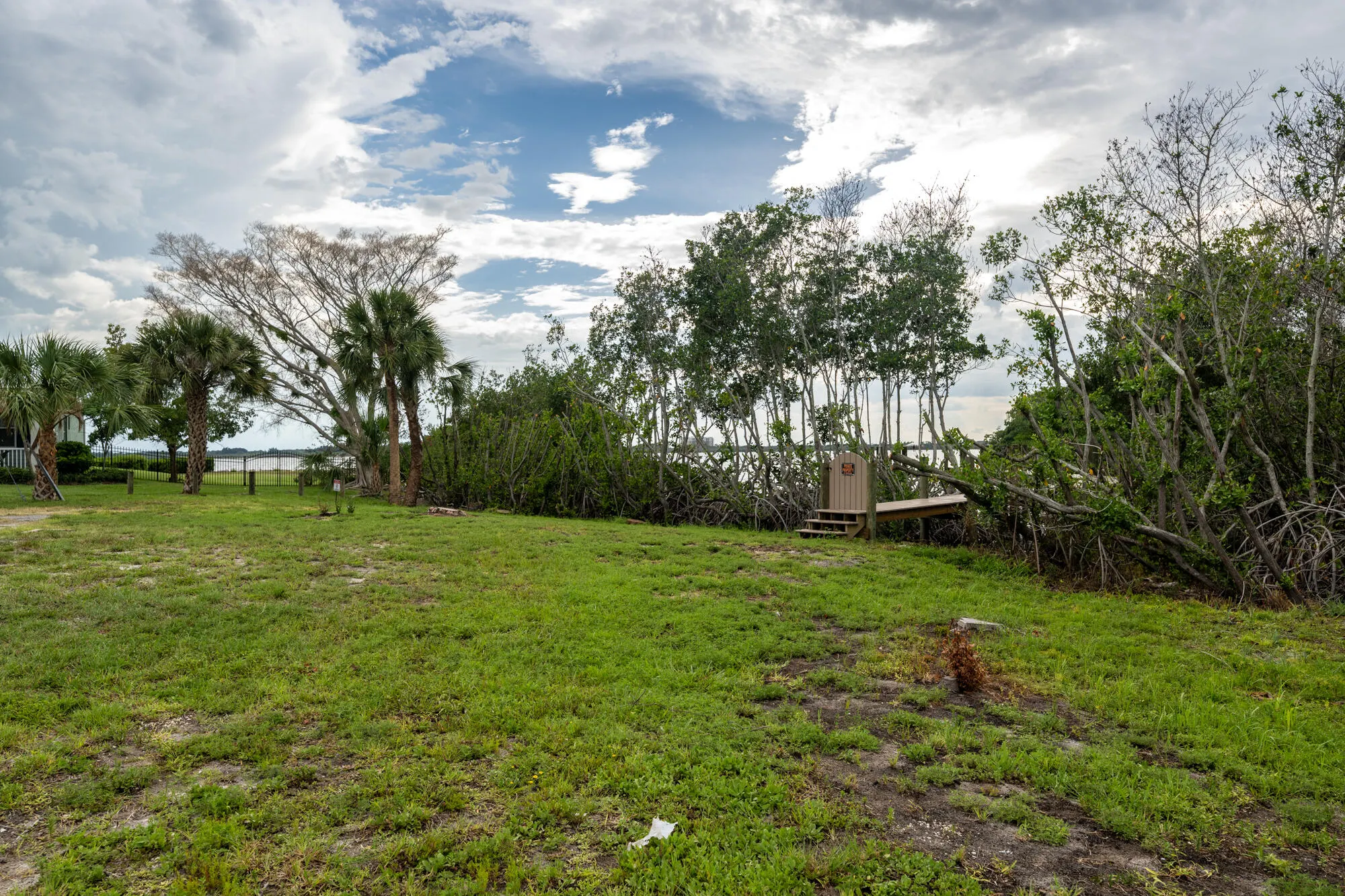 1540 Outer Drive