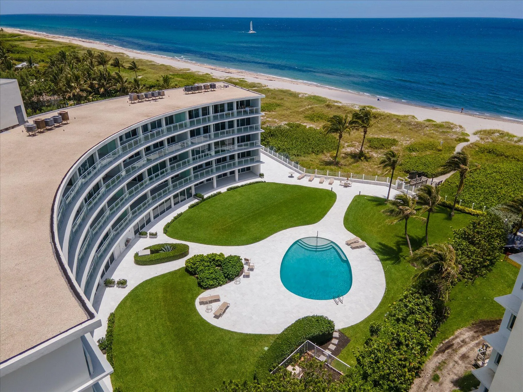 1213 S Ocean Boulevard #2-e