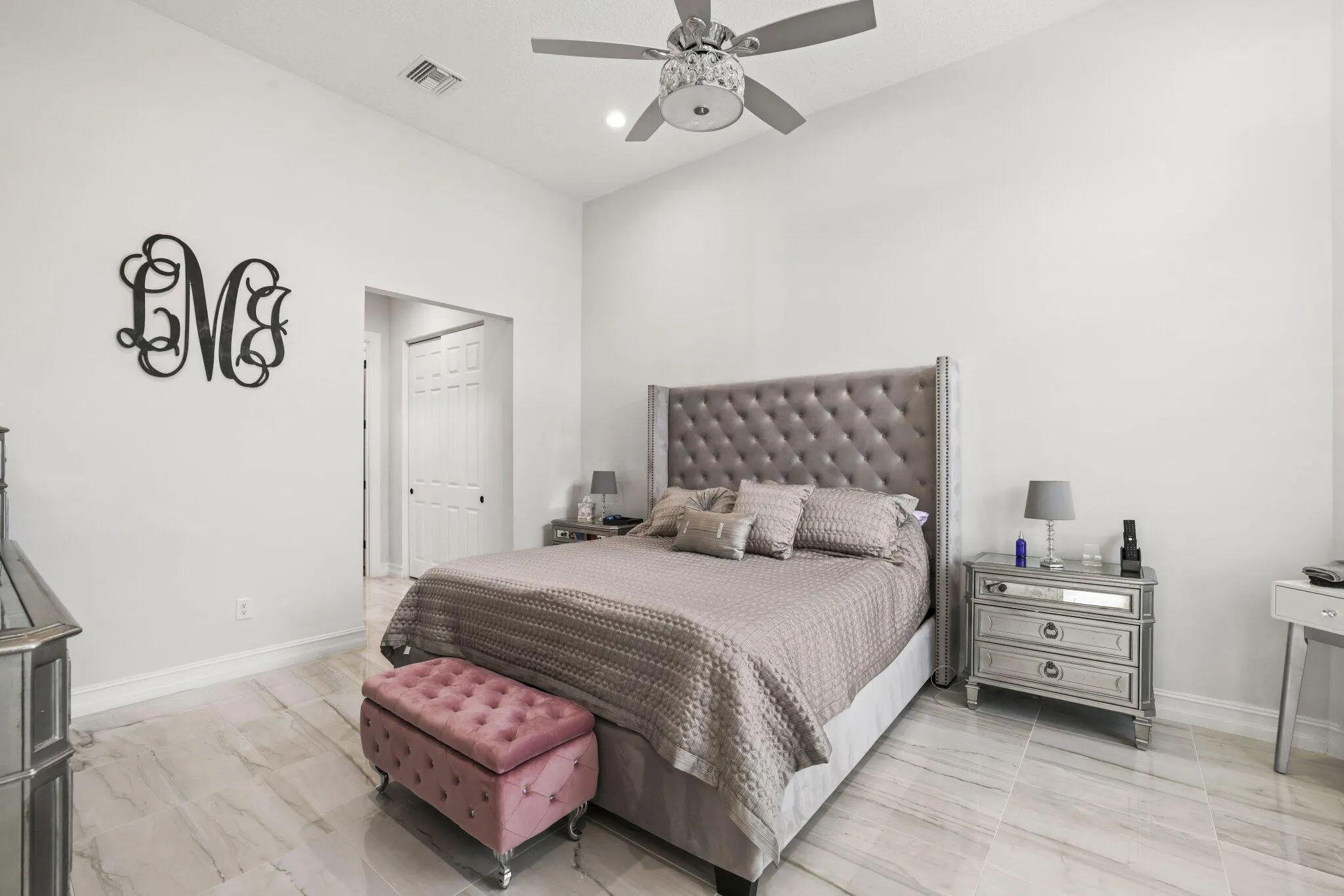 9031 Leon Circle W