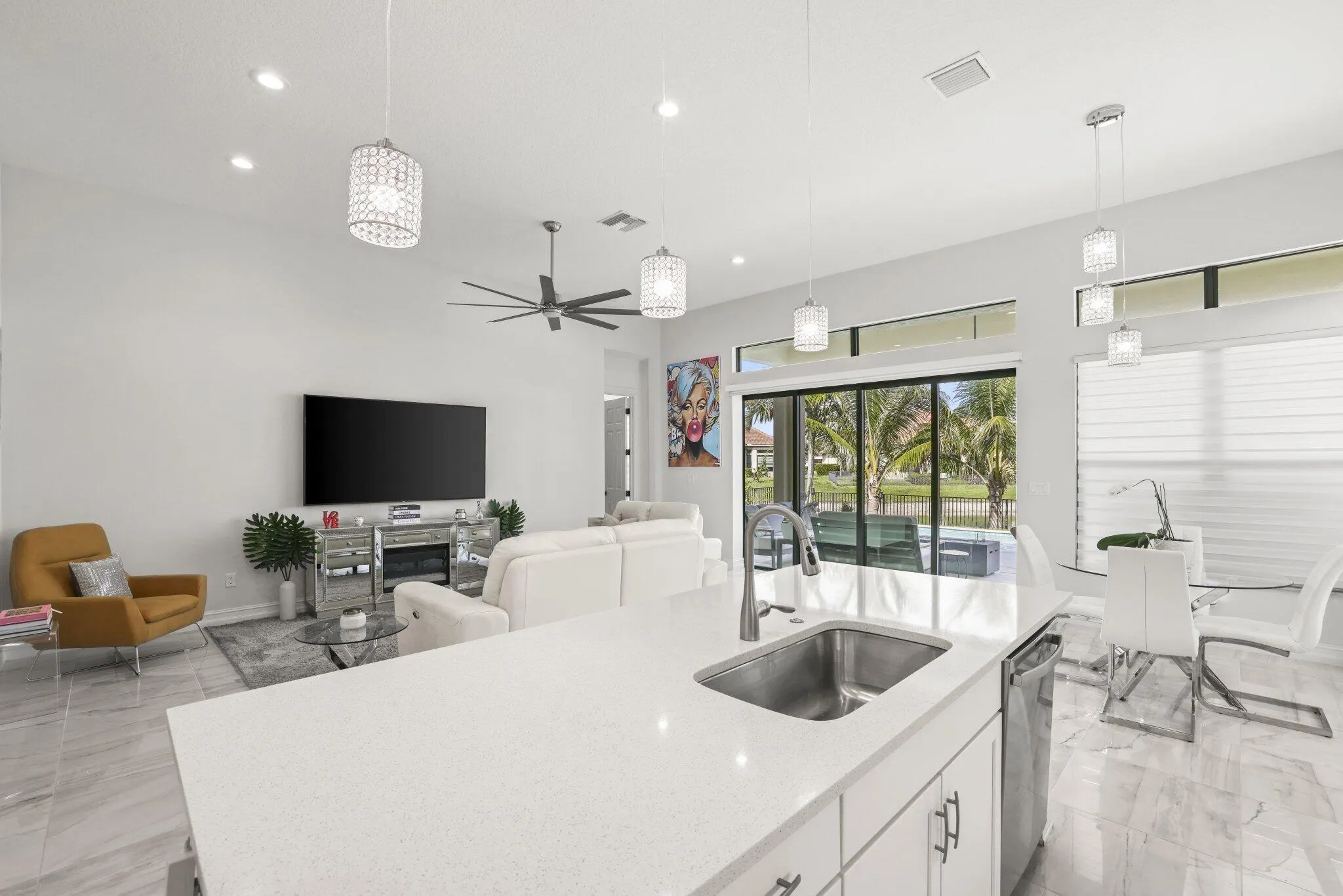 9031 Leon Circle W