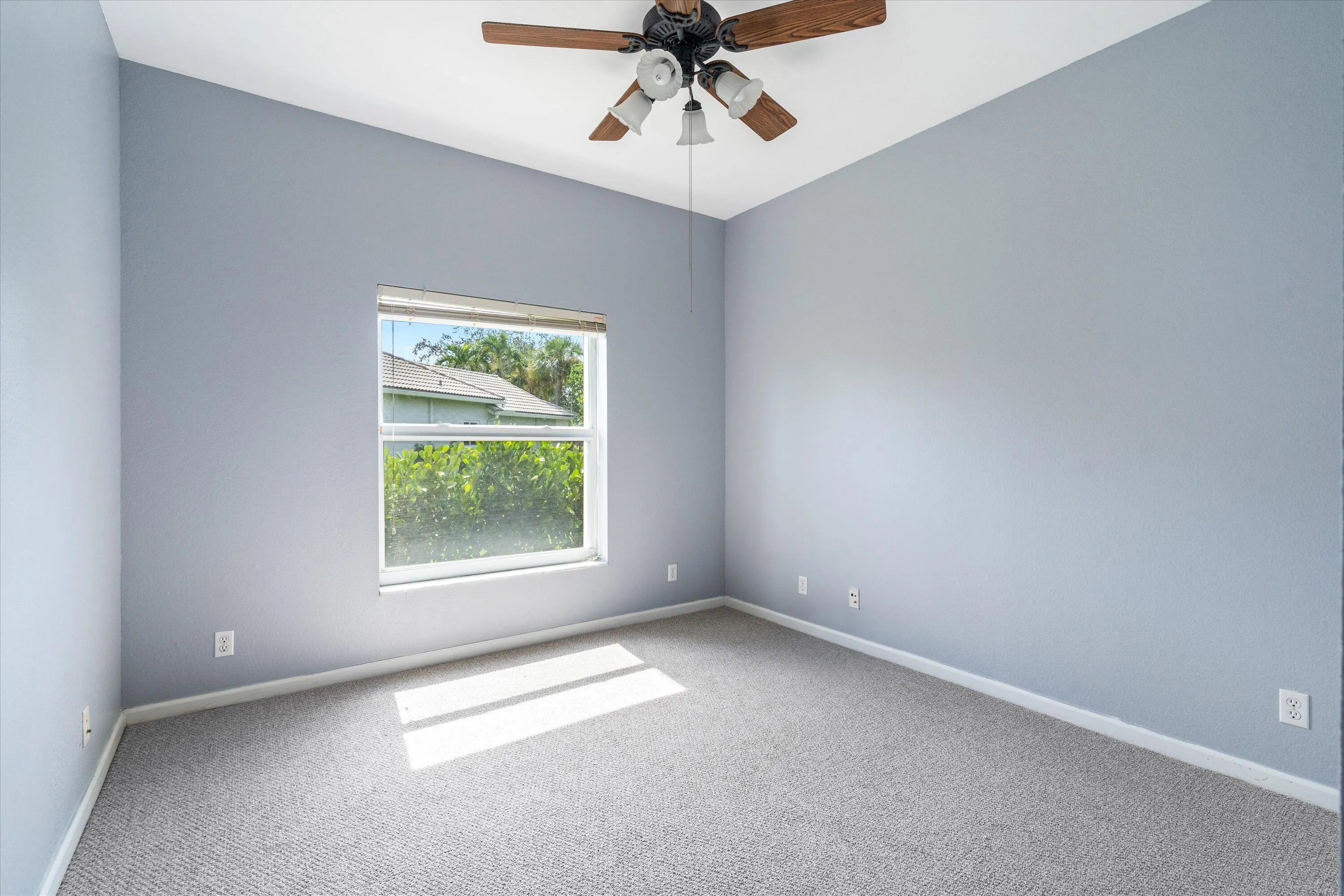 11259 NW 65th Manor