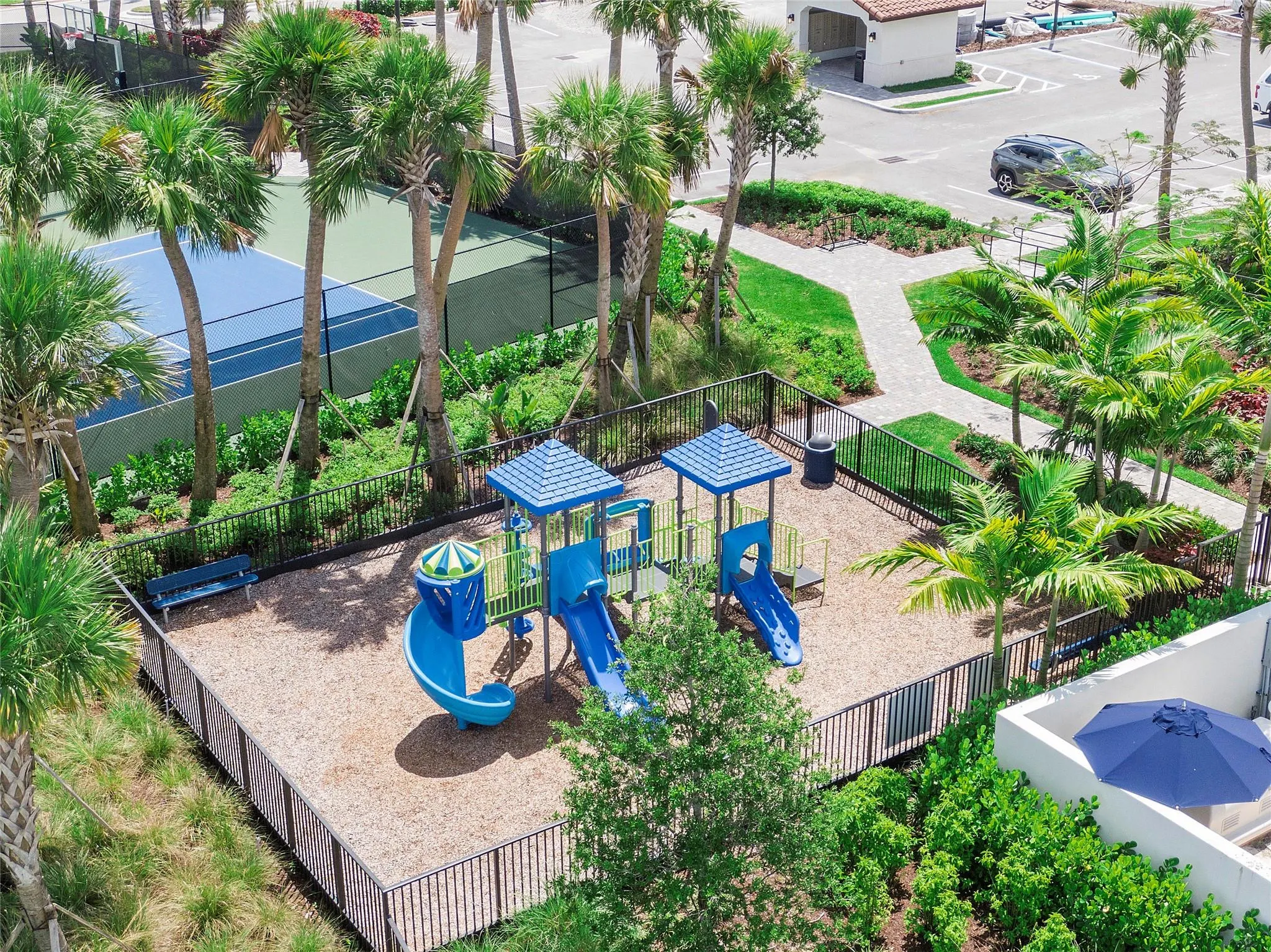 12245 N Baypoint Circle