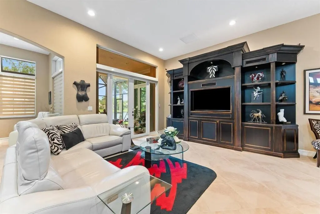 8247 NW 107th Terrace
