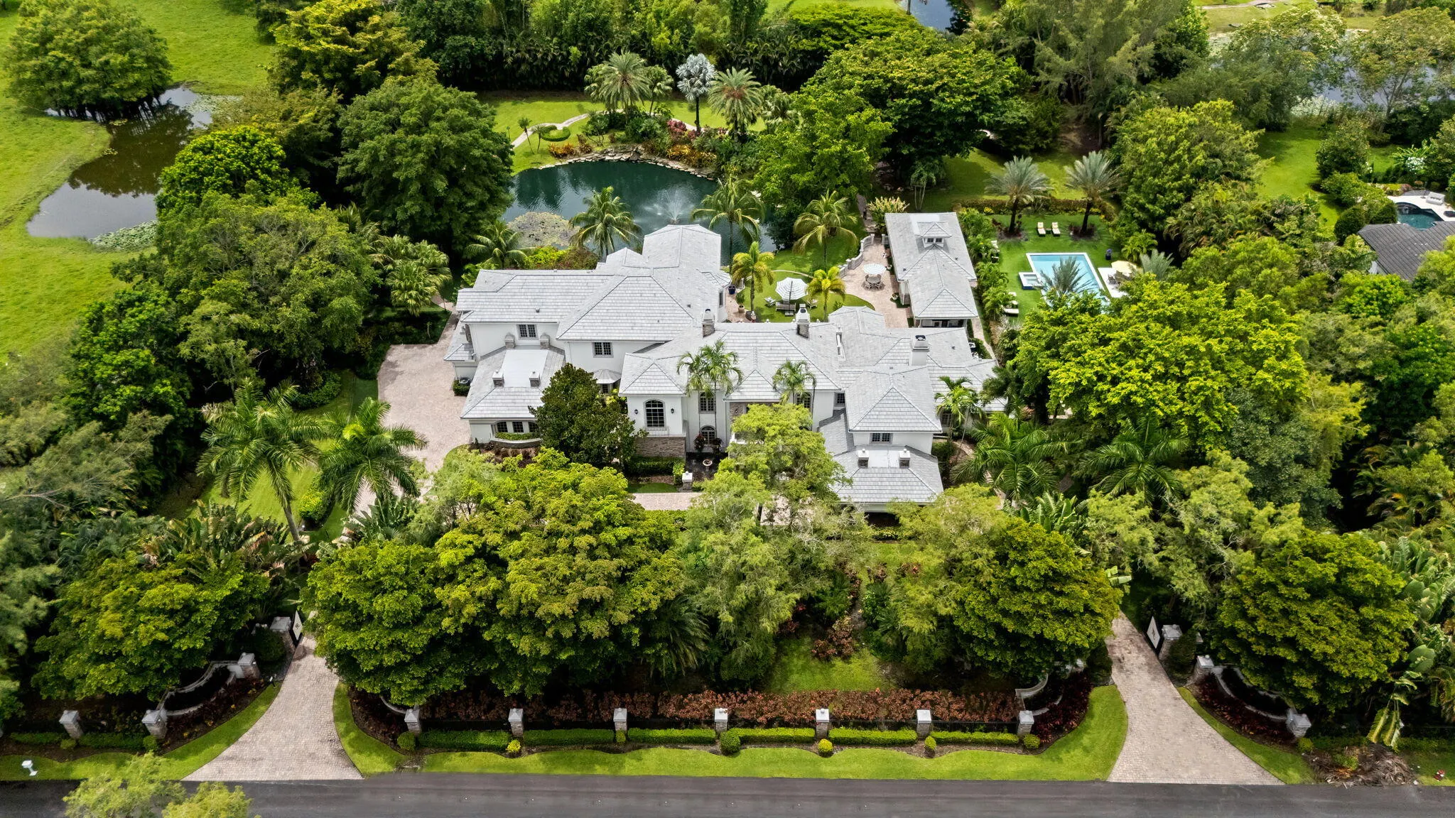 8950 NW 70th Court