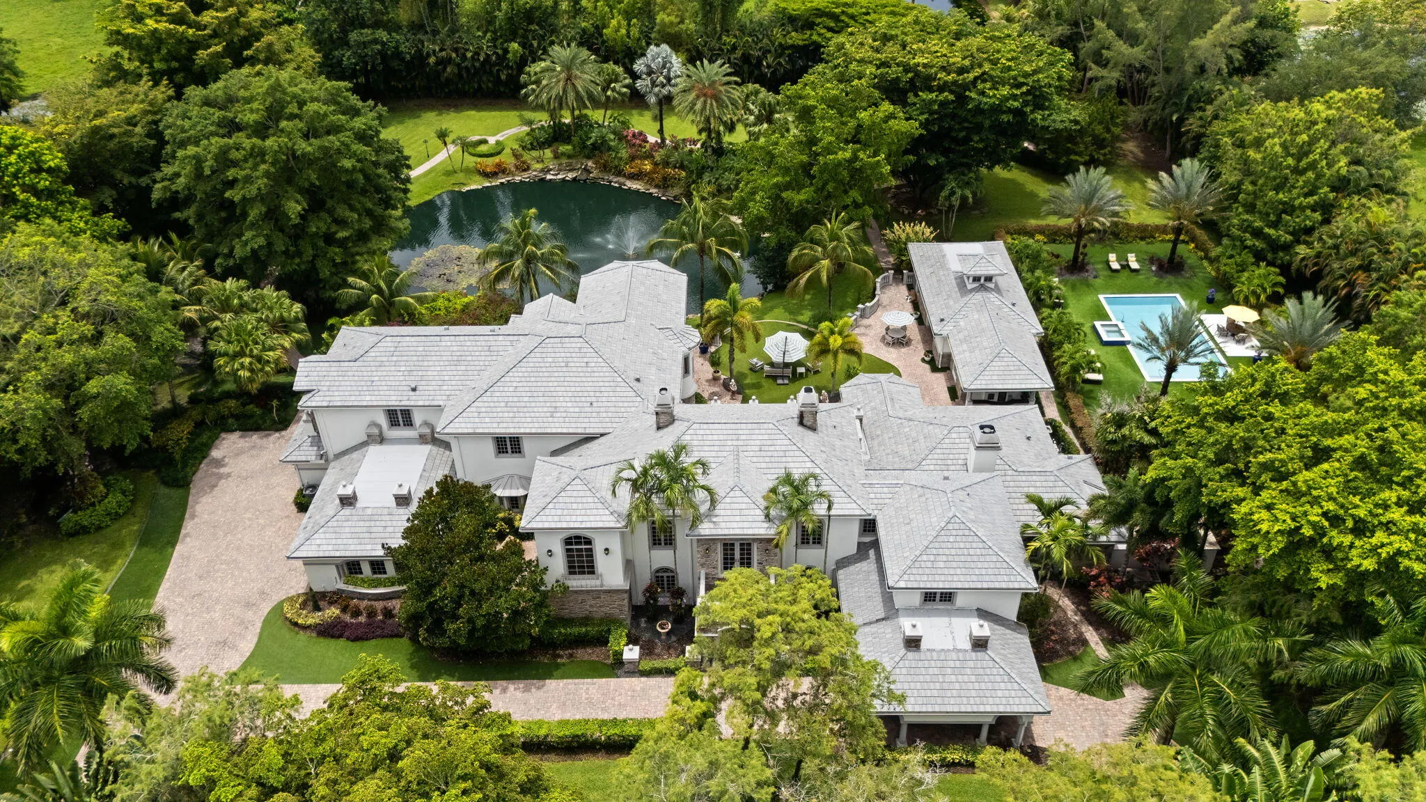 8950 NW 70th Court