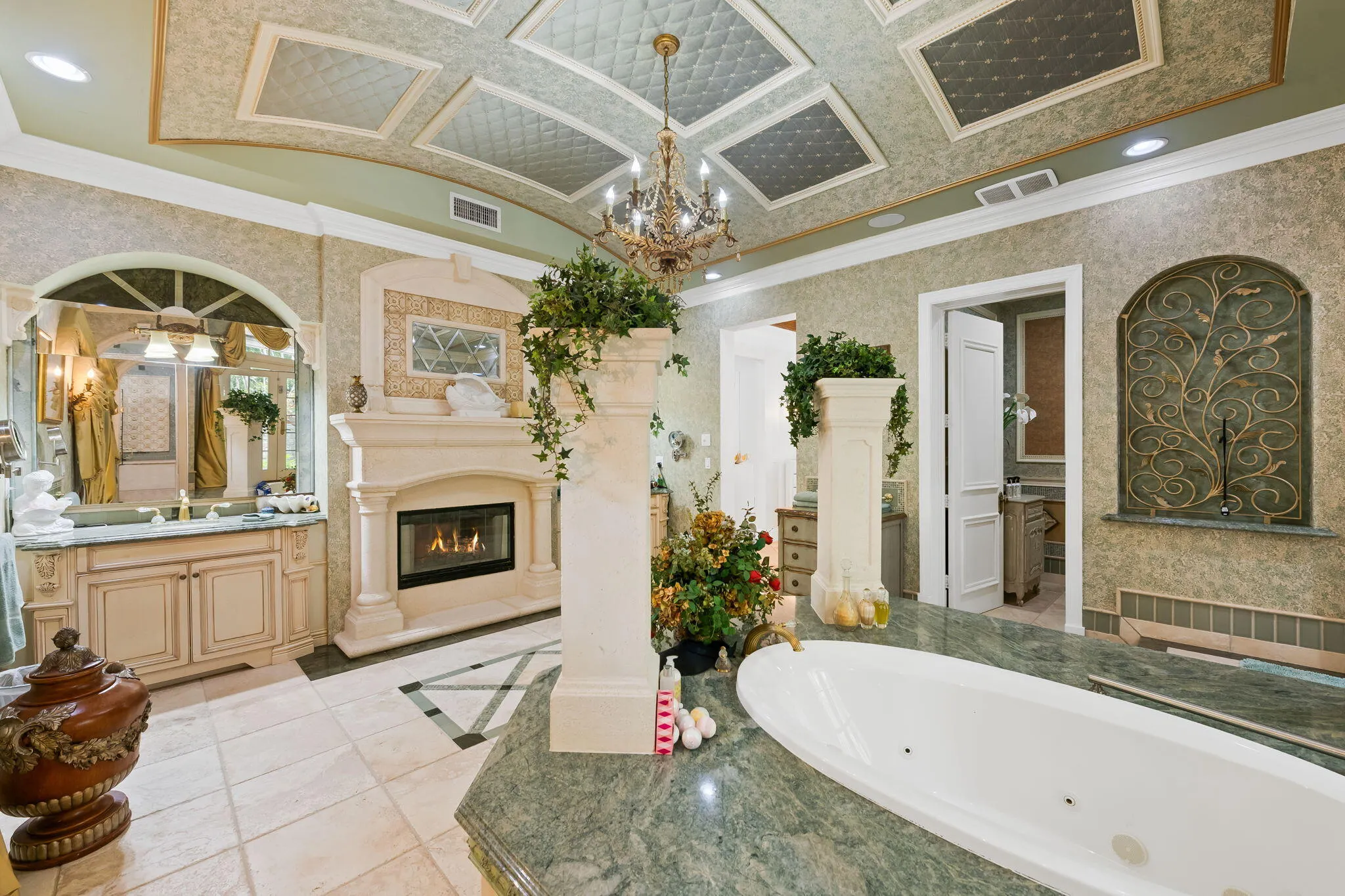 8950 NW 70th Court