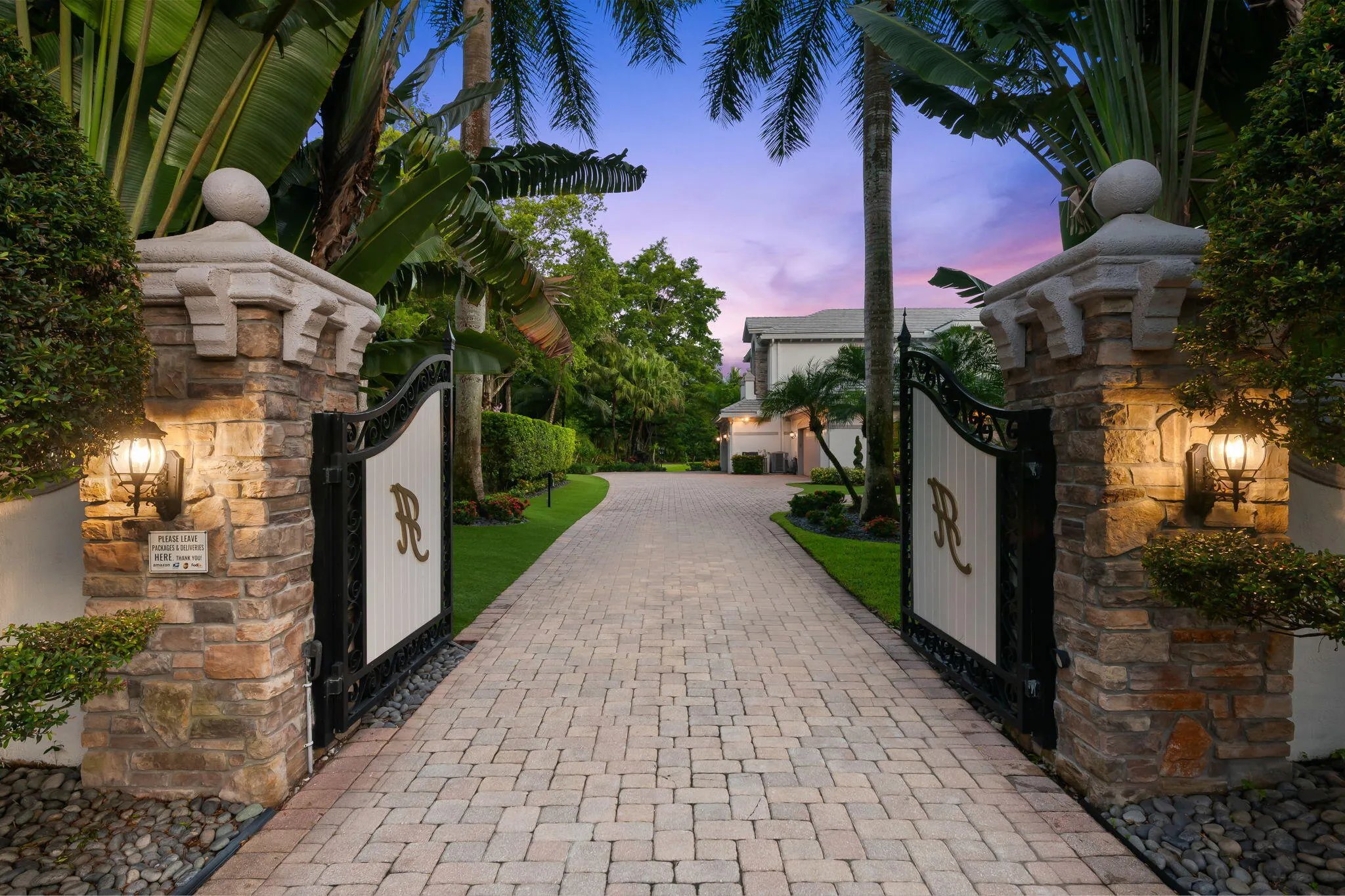 8950 NW 70th Court