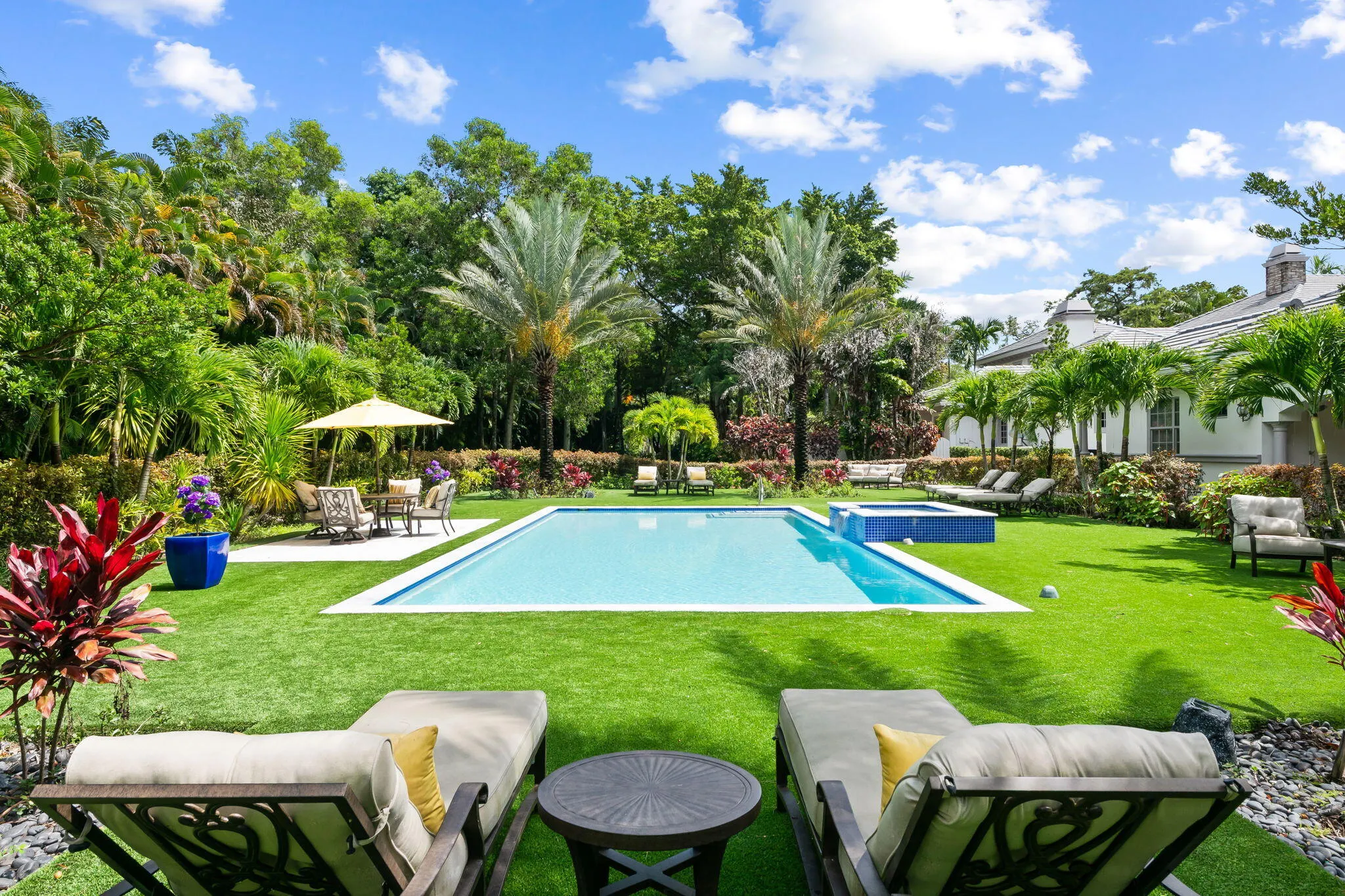 8950 NW 70th Court