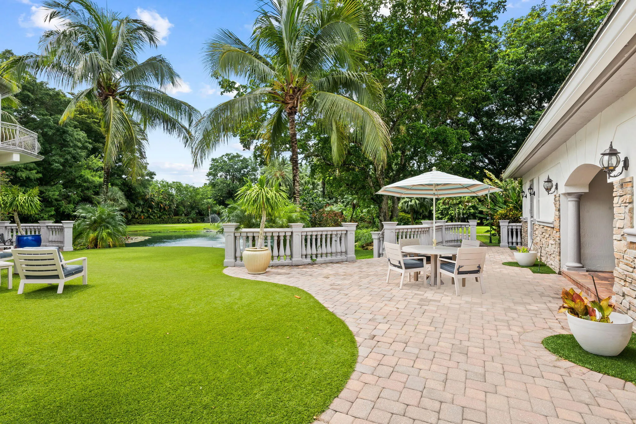 8950 NW 70th Court