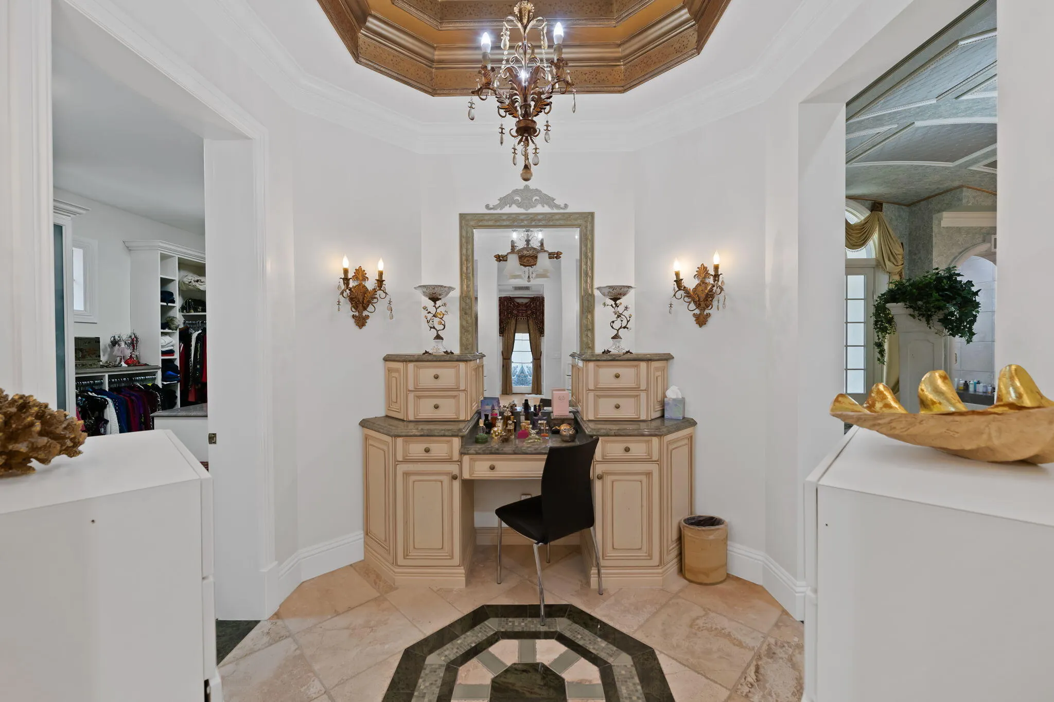 8950 NW 70th Court