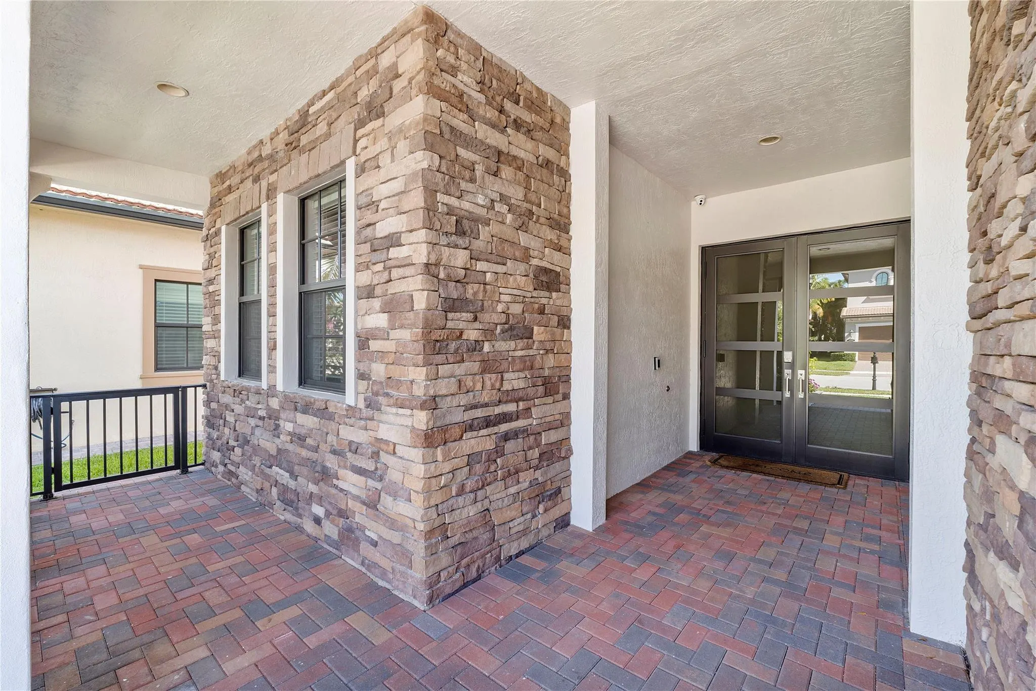 11036 Meridian Drive N
