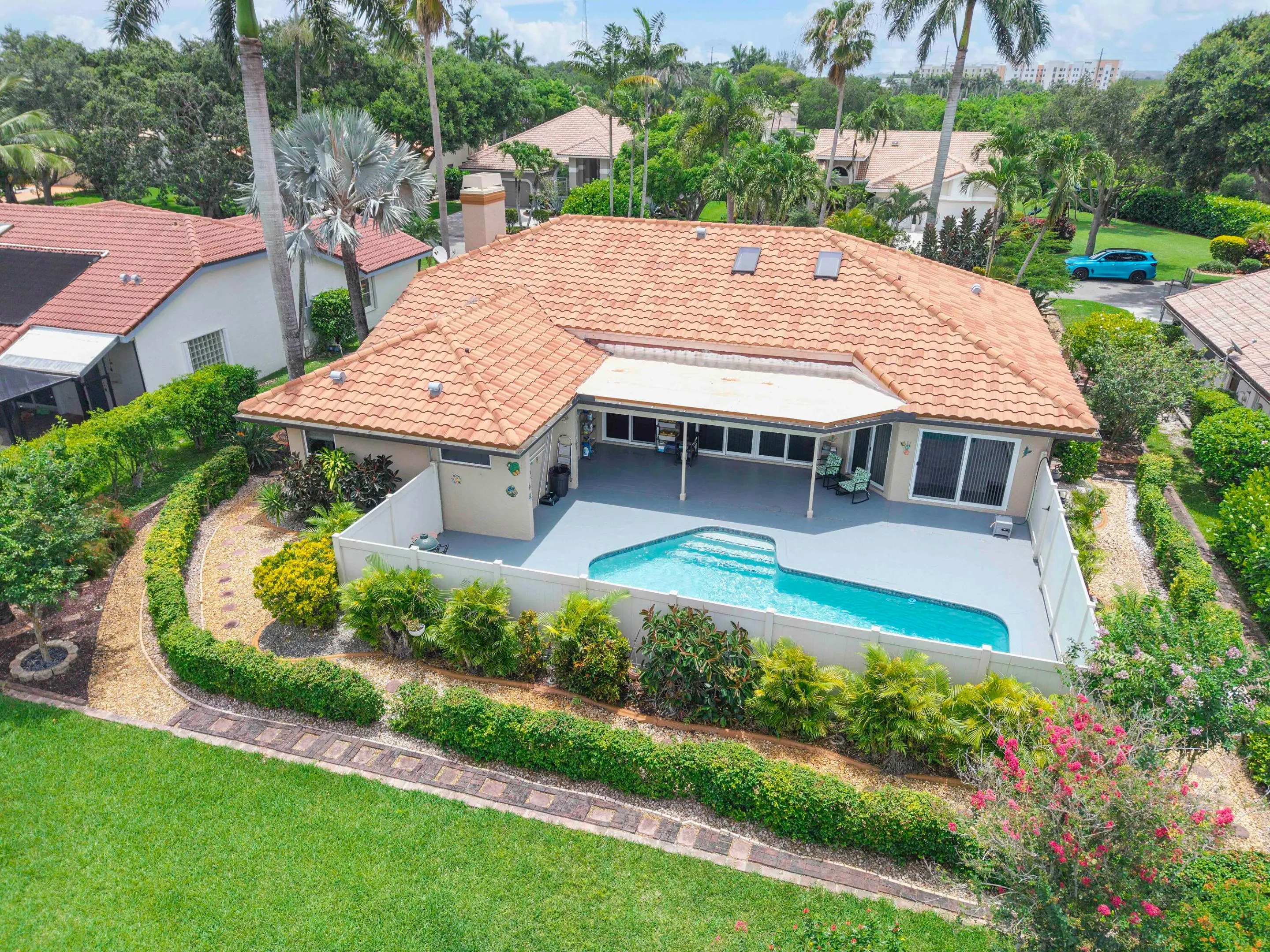 5911 NW 60th Avenue