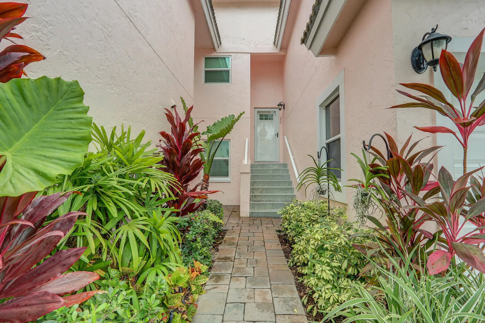 3306 Fairway Drive N
