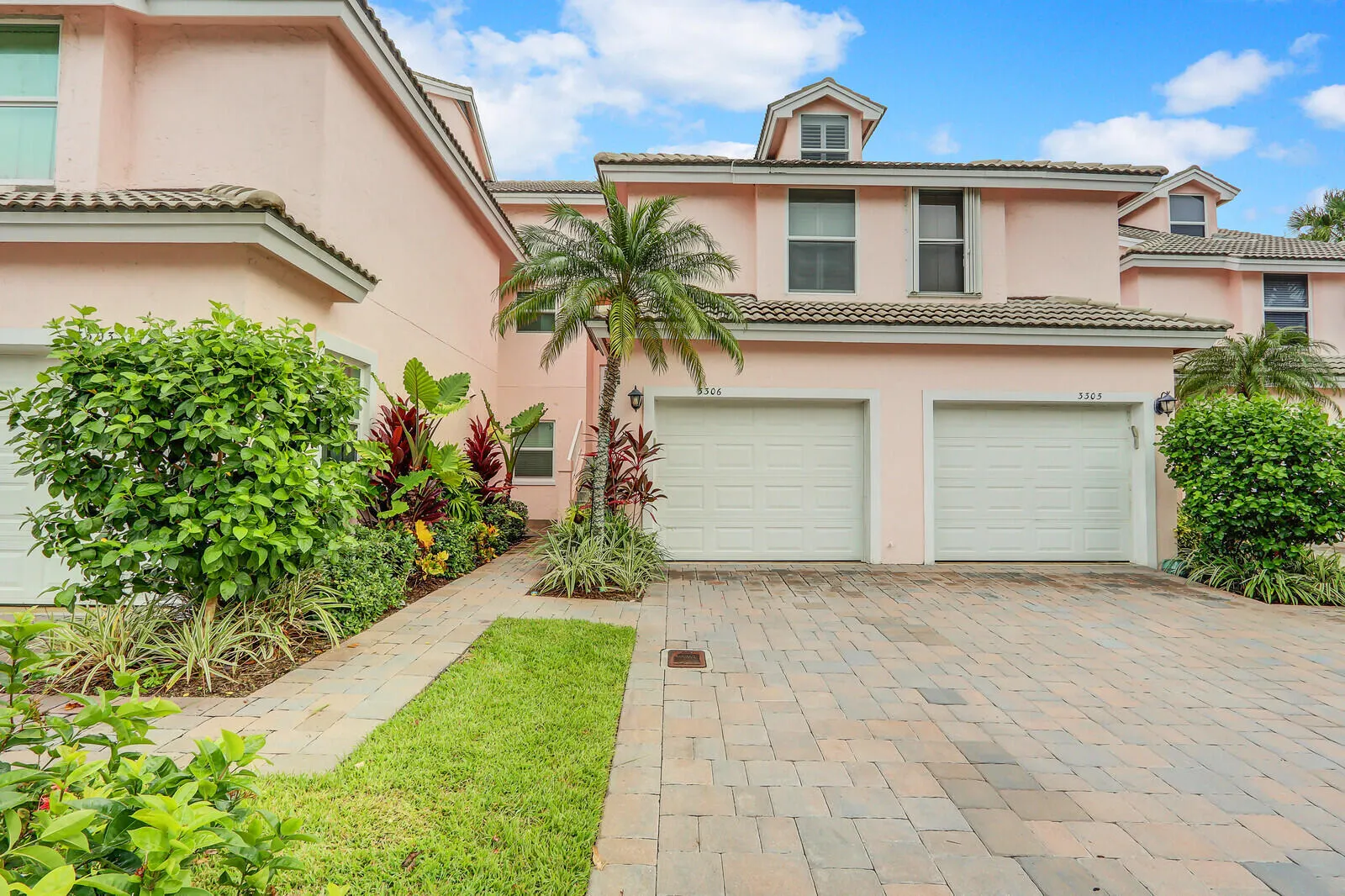 3306 Fairway Drive N