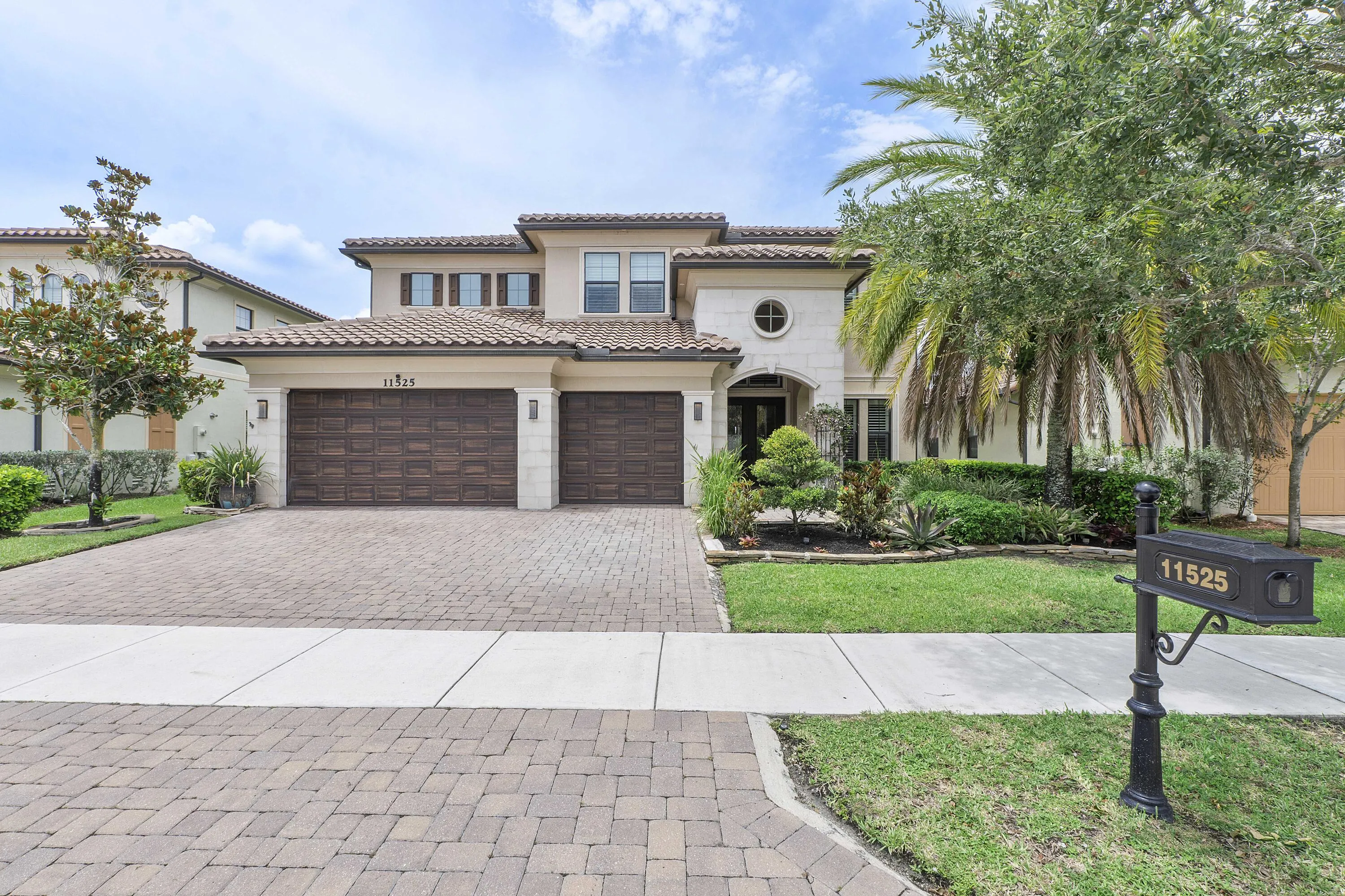 11525 NW 81st Place