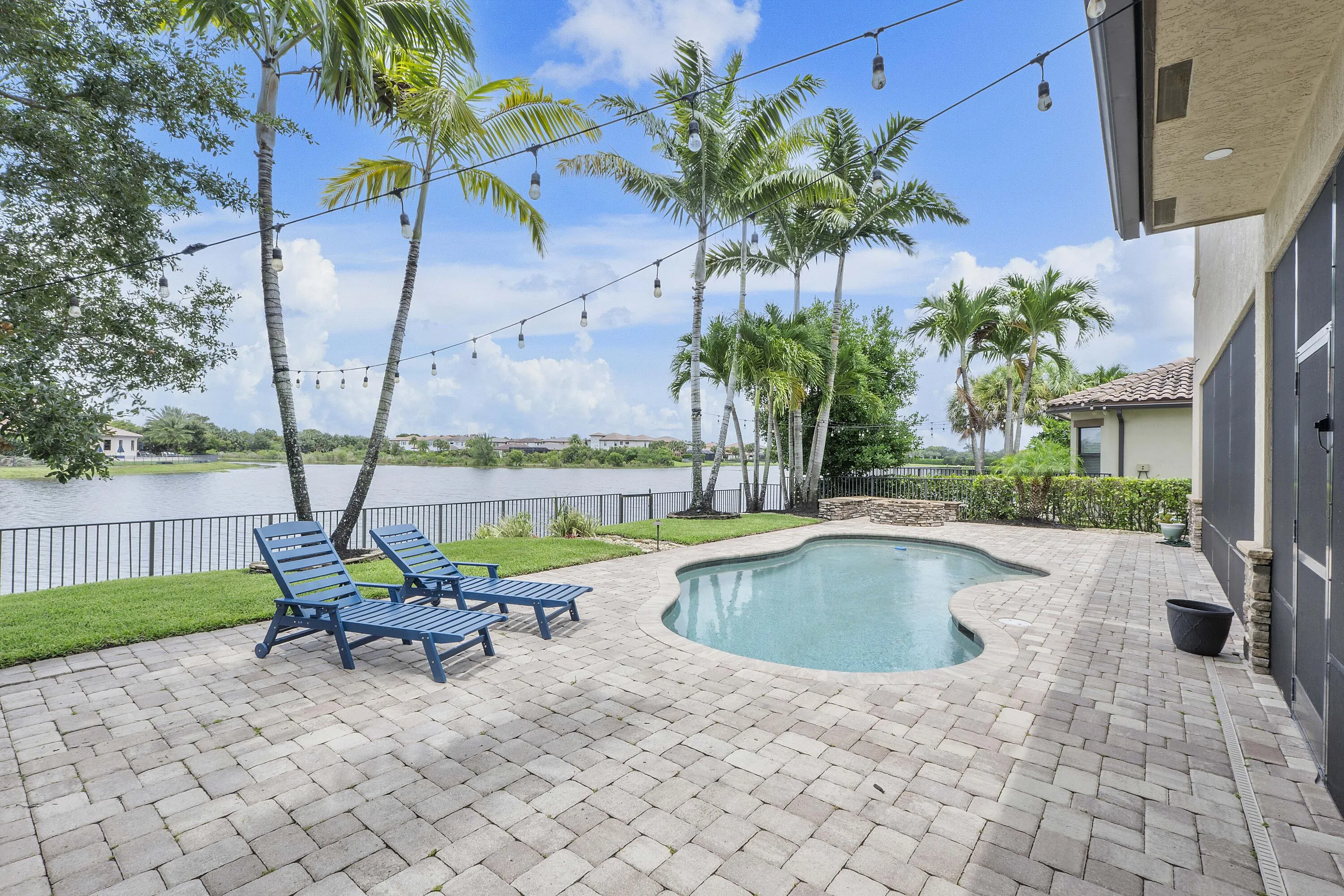 11525 NW 81st Place