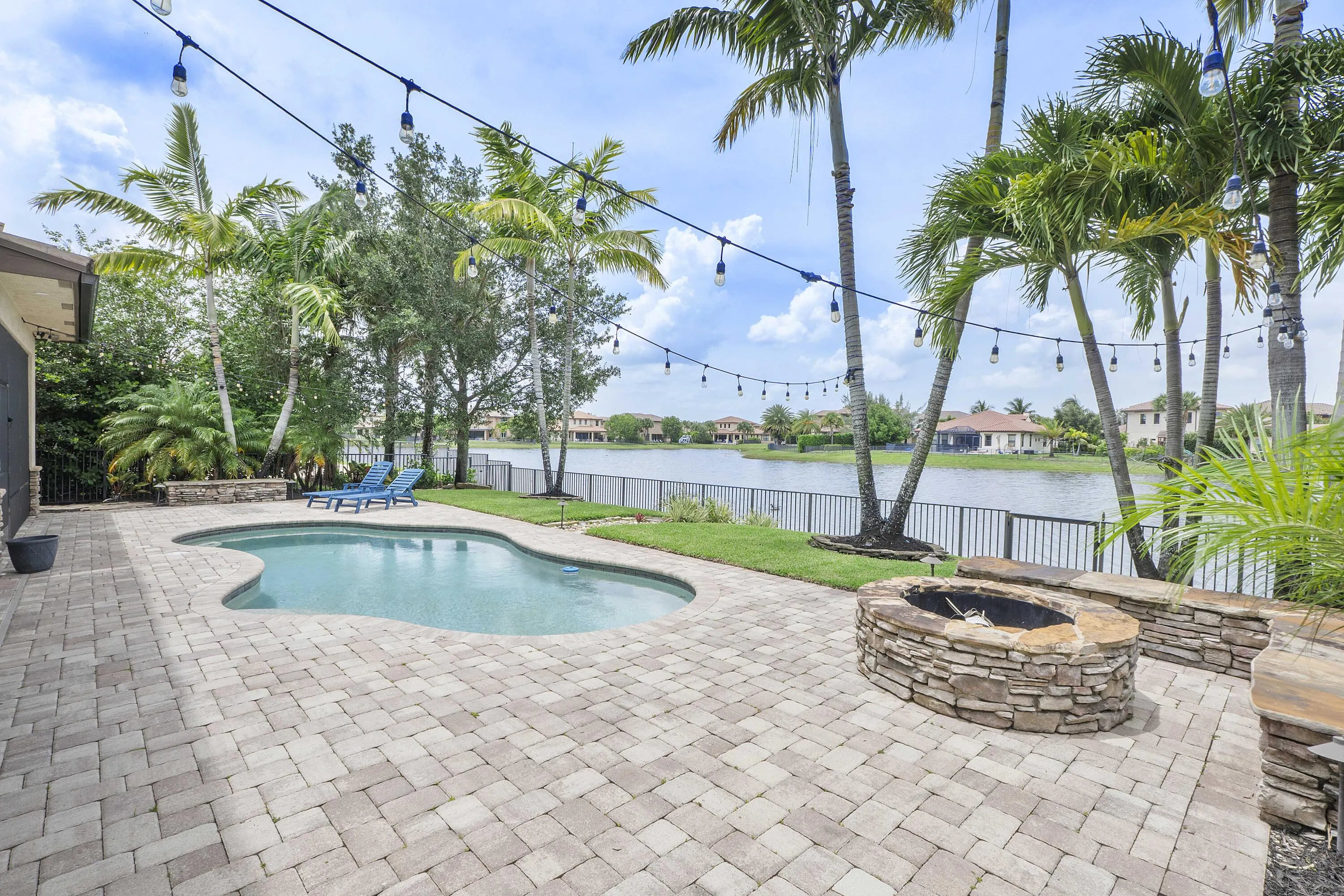 11525 NW 81st Place