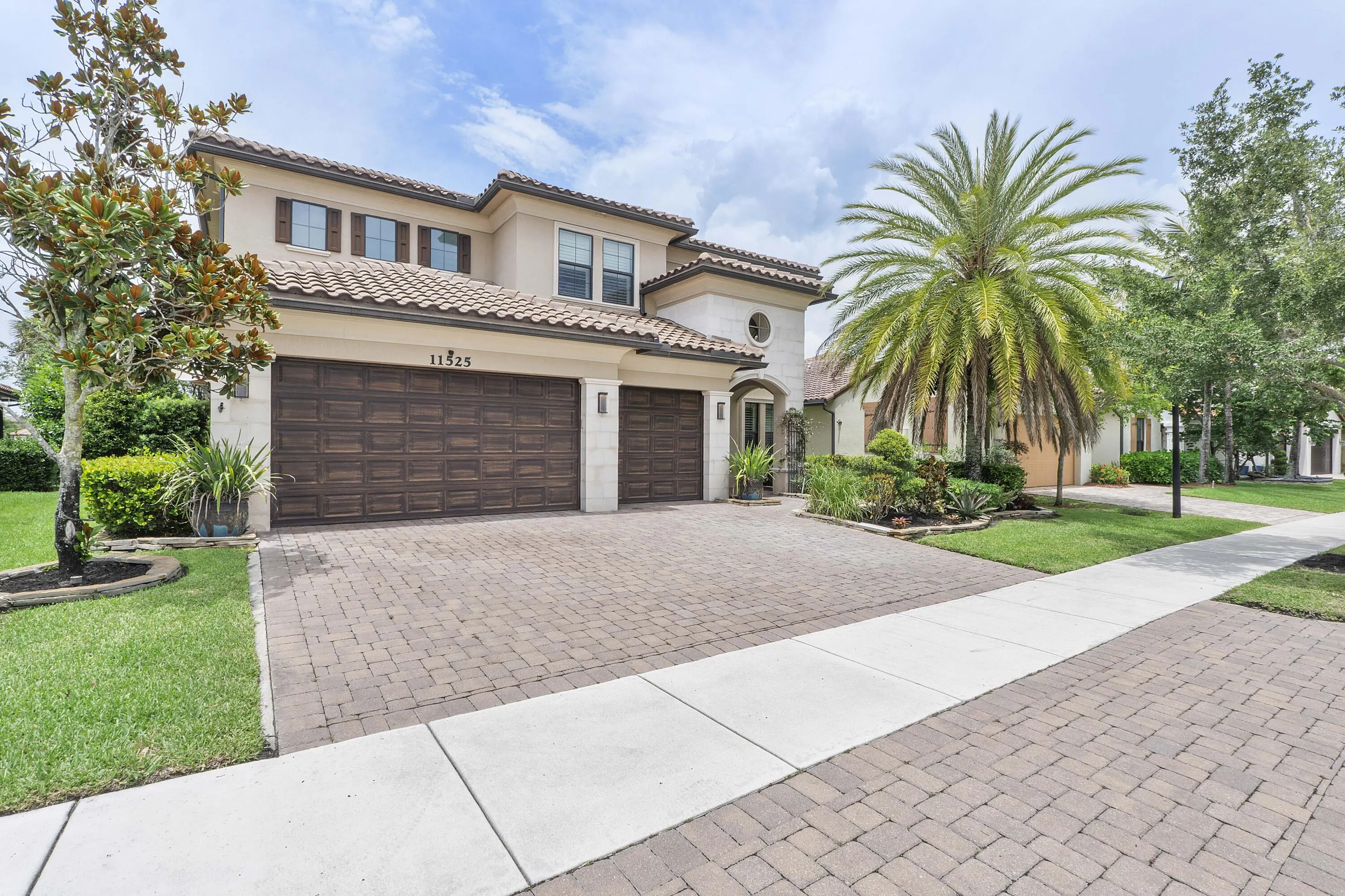 11525 NW 81st Place