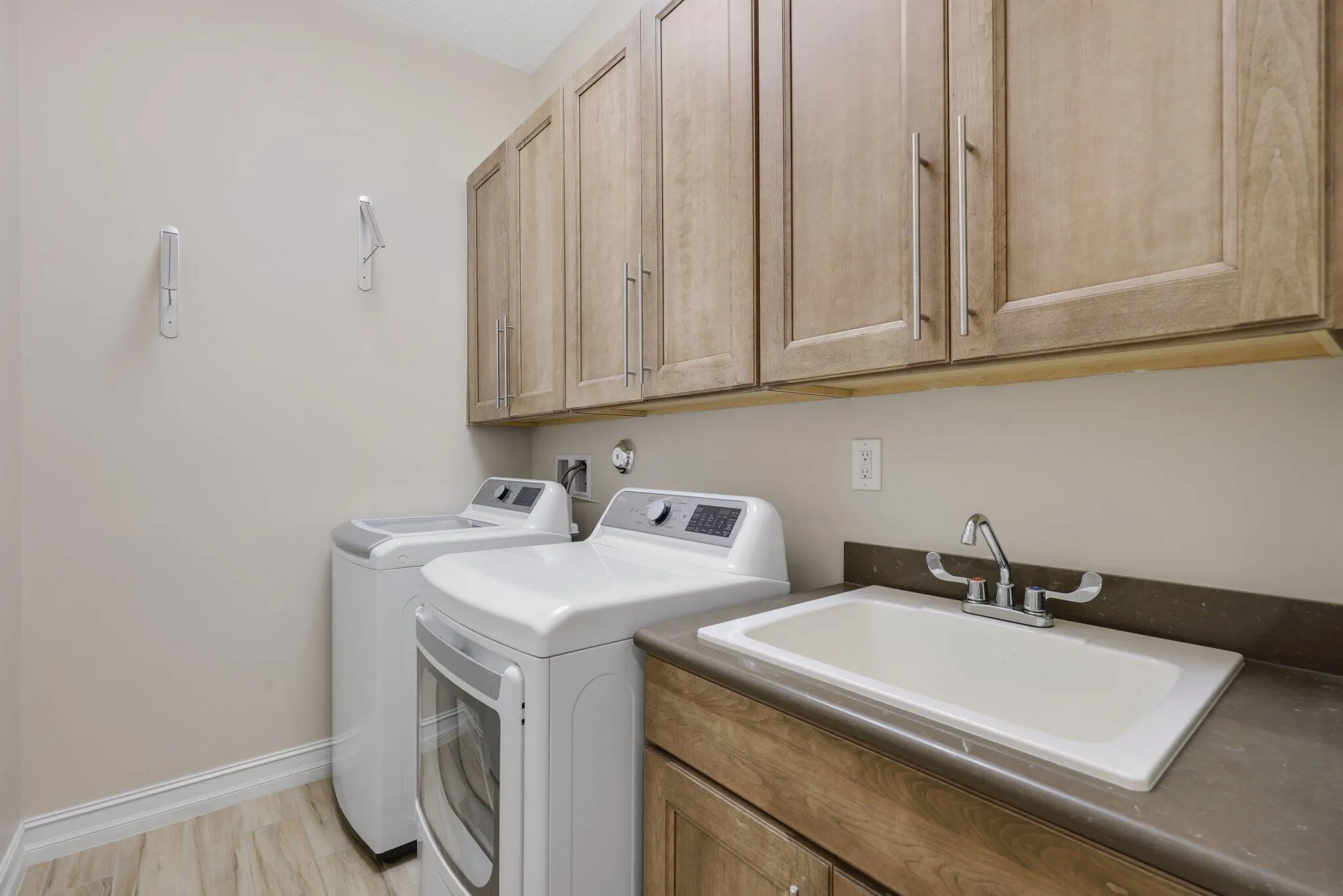 12100 Kalmar Circle S