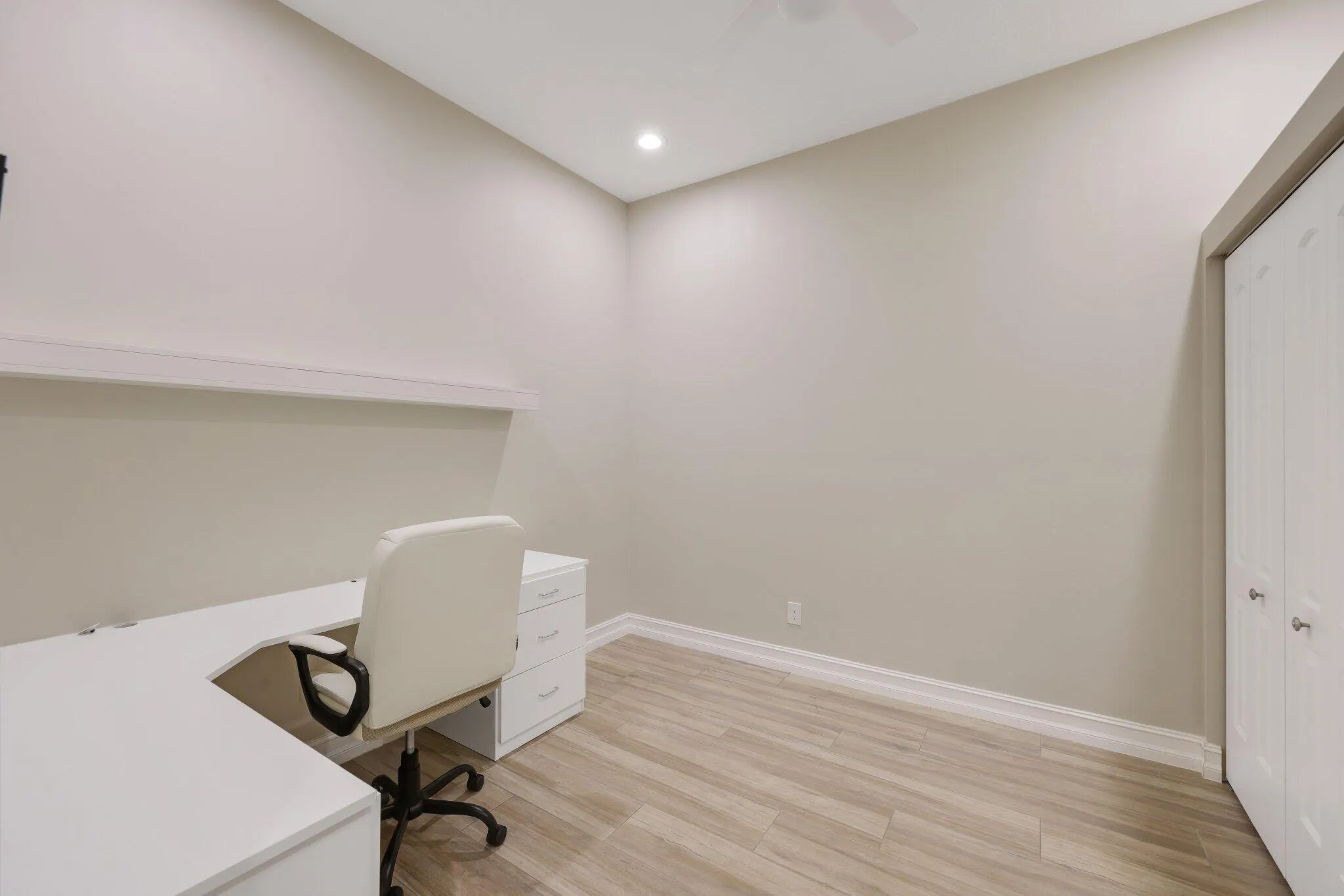 12100 Kalmar Circle S