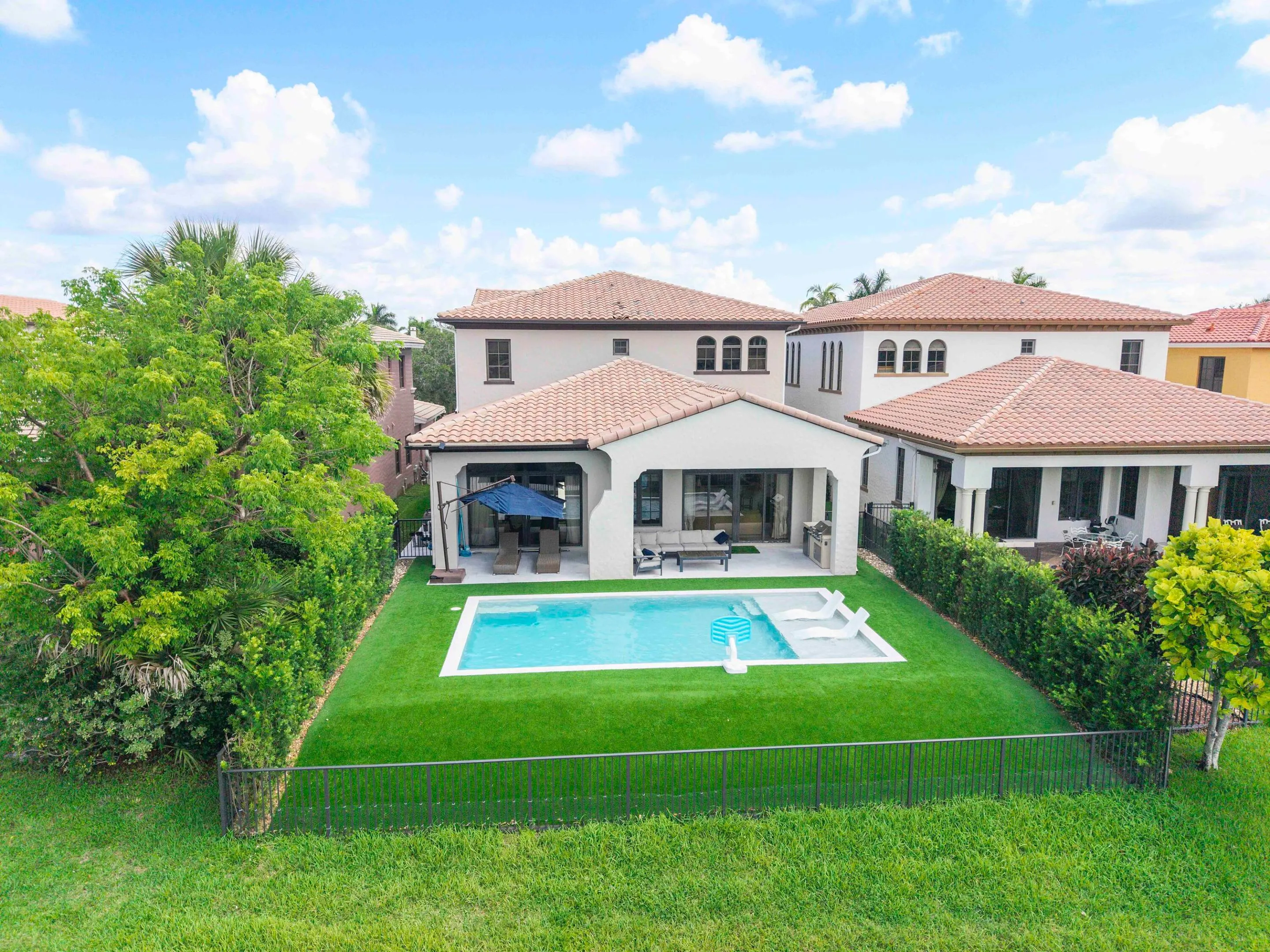 9594 Ginger Court