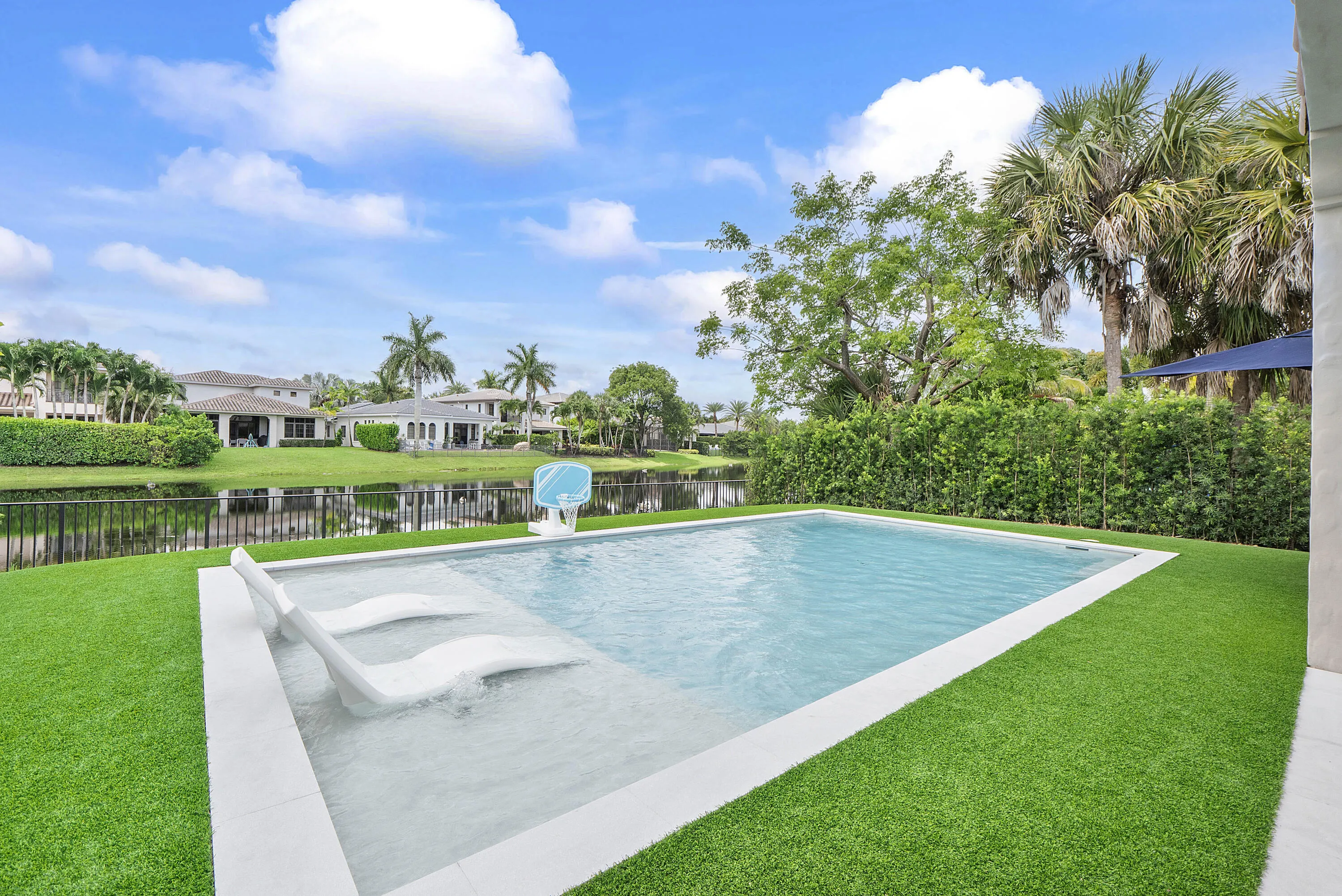 9594 Ginger Court