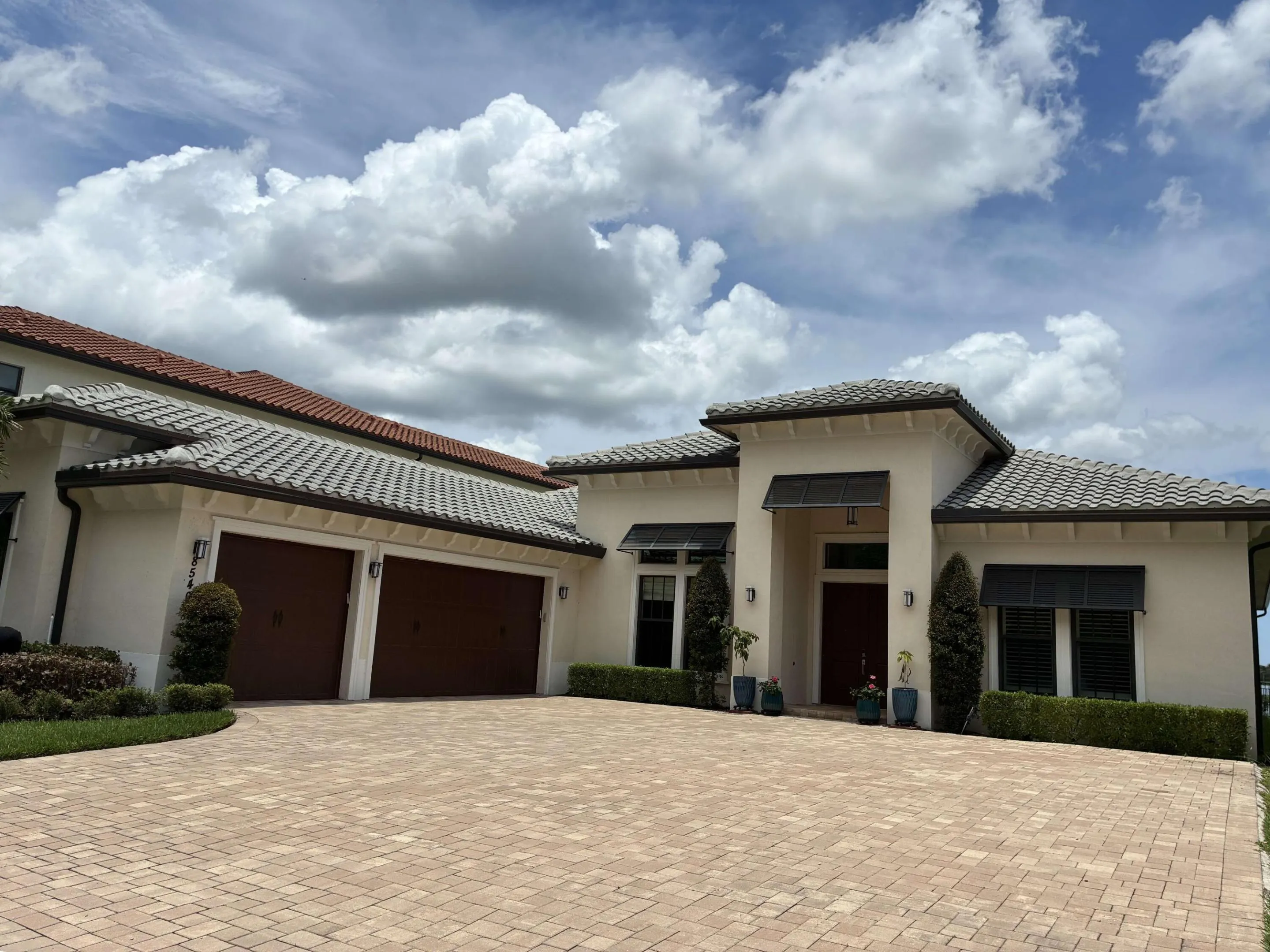 8540 W Parkland Bay Trail