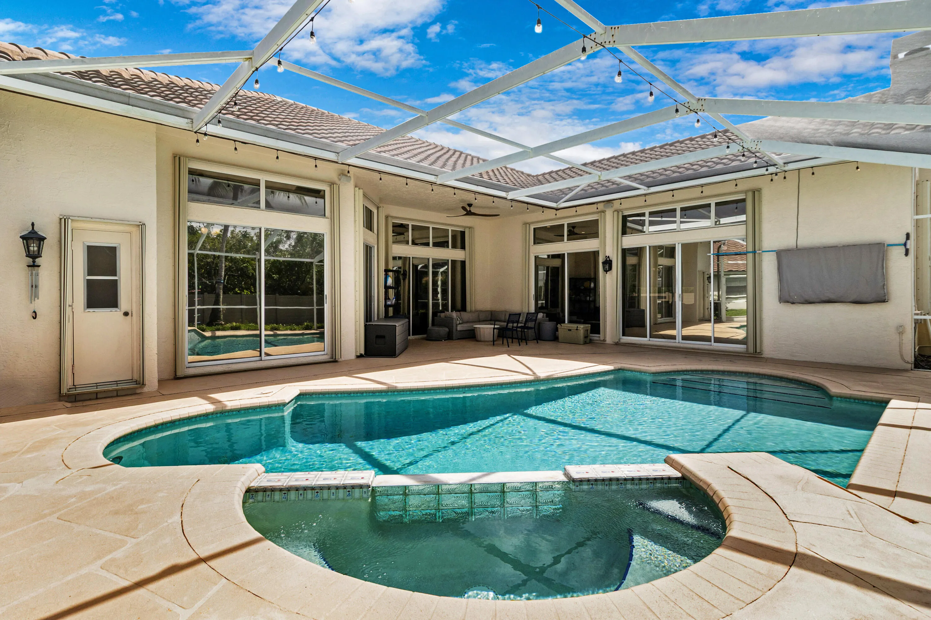 10120 NW 59th Court