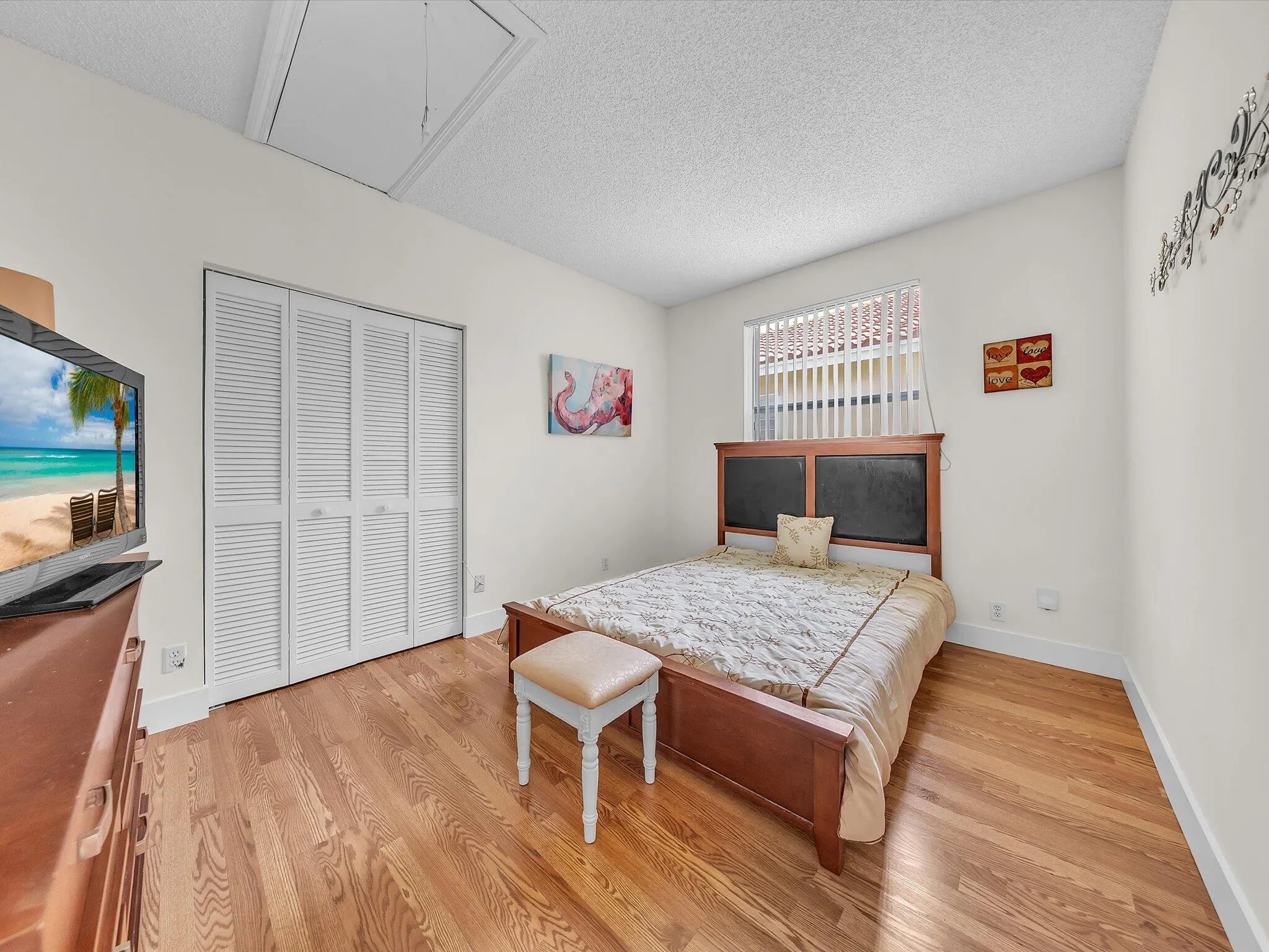 6029 NW 74th Street