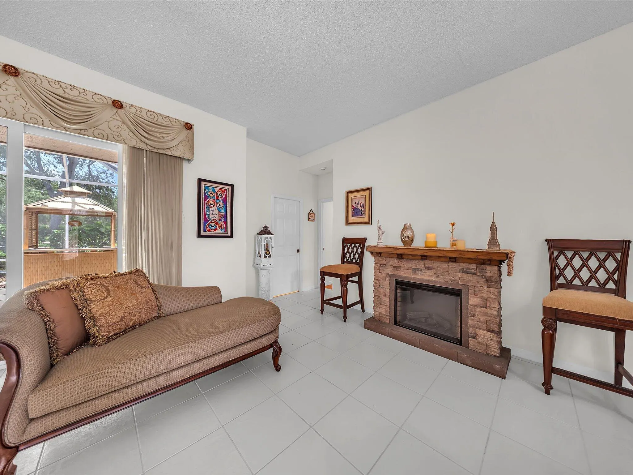 6029 NW 74th Street