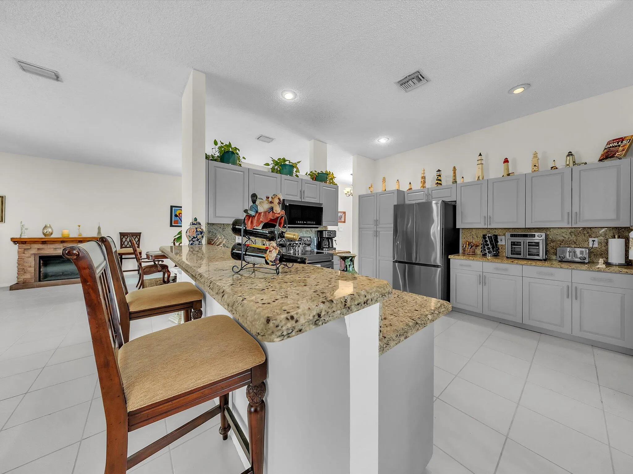 6029 NW 74th Street