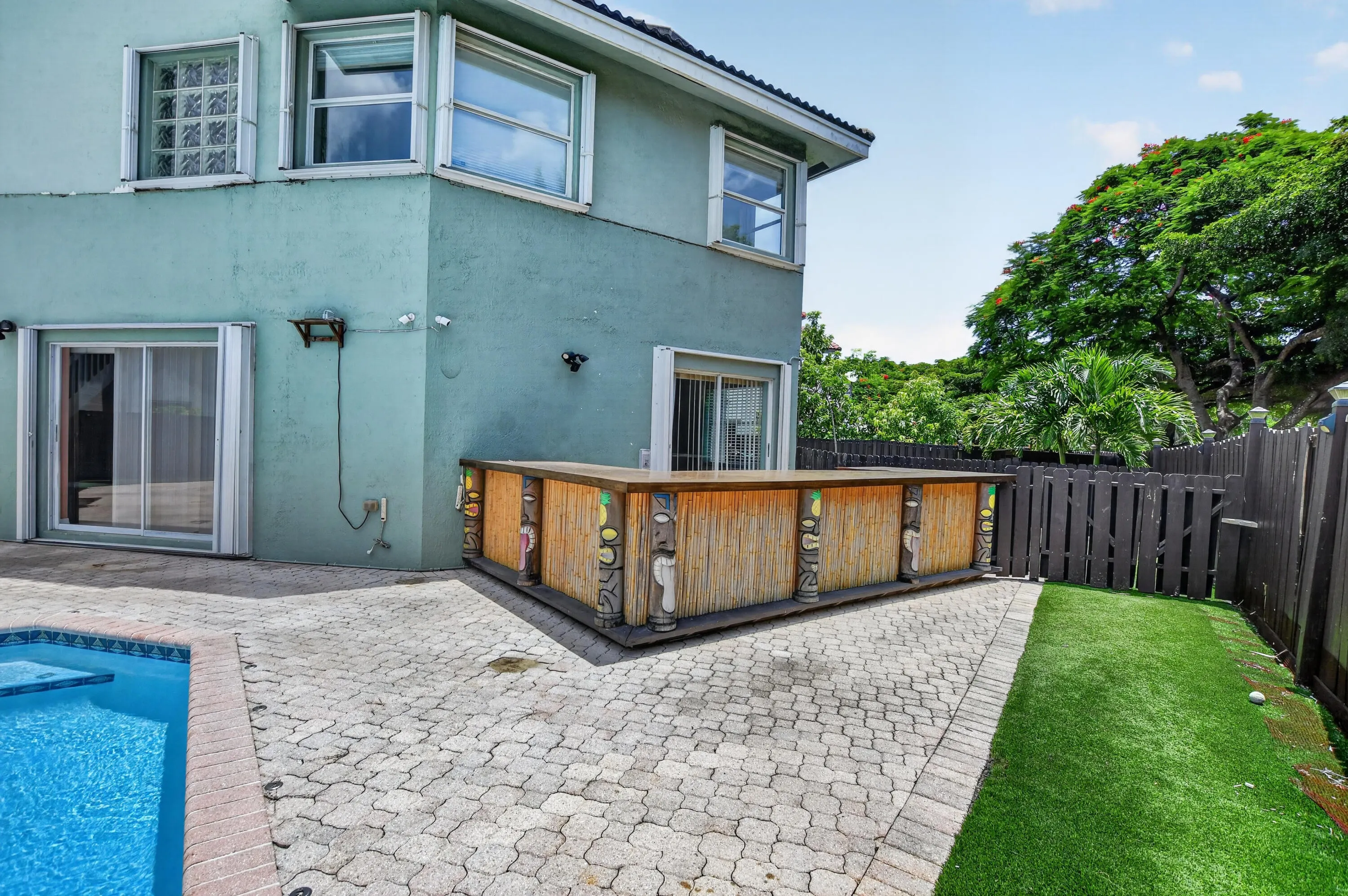5901 NW 58th Terrace
