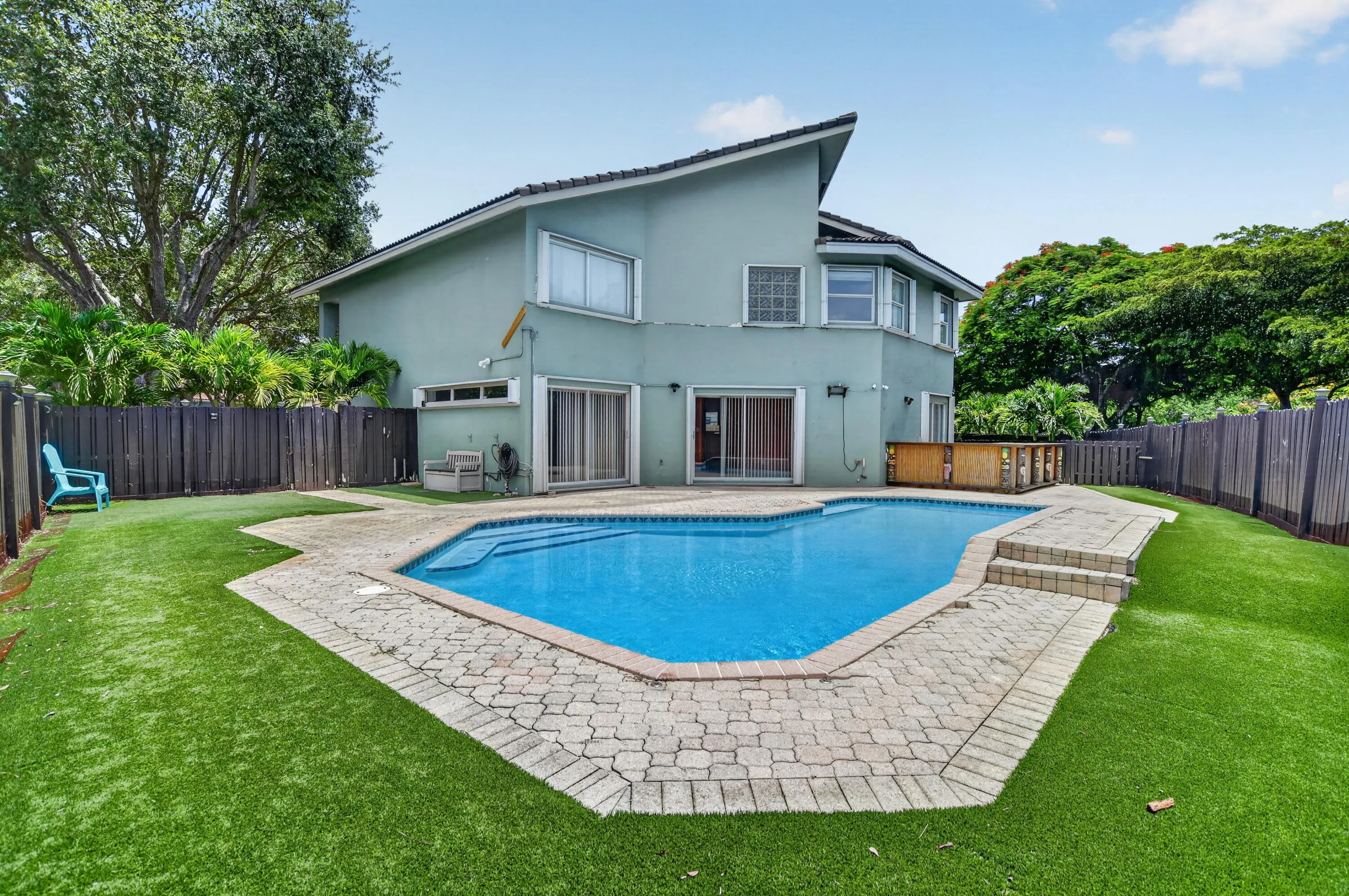 5901 NW 58th Terrace